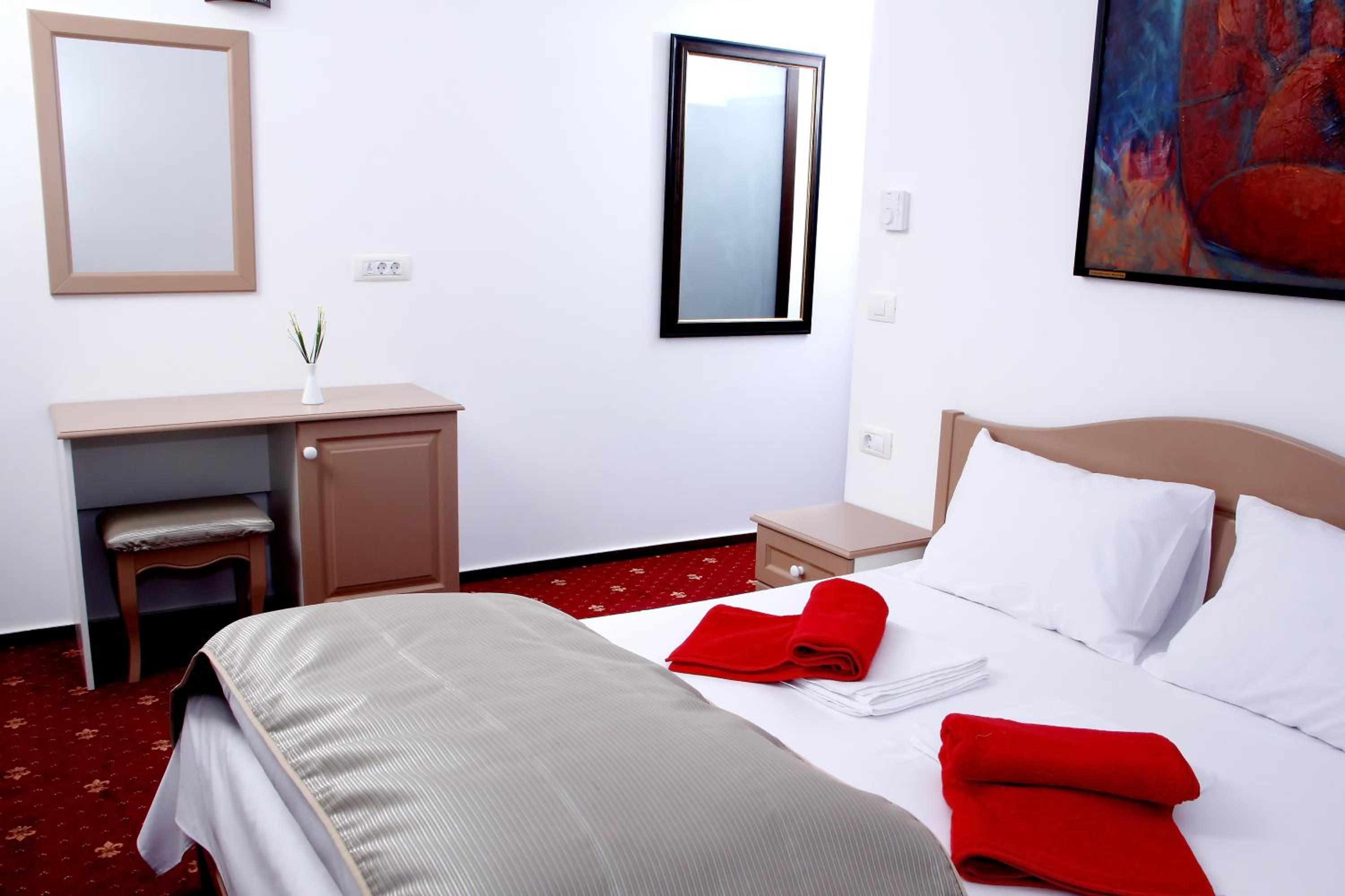 One-Bedroom Suite photo 3