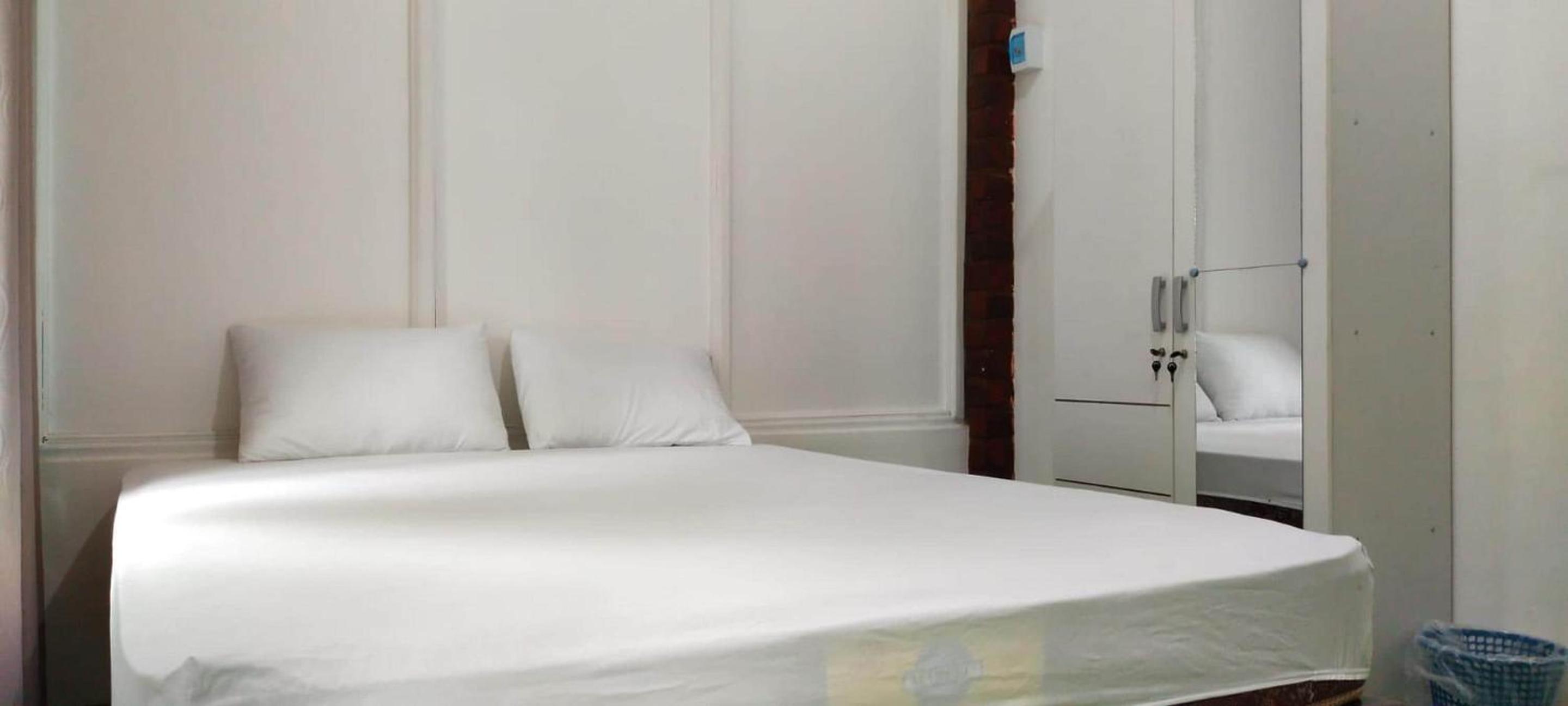 Standard Twin Room - Photo 1