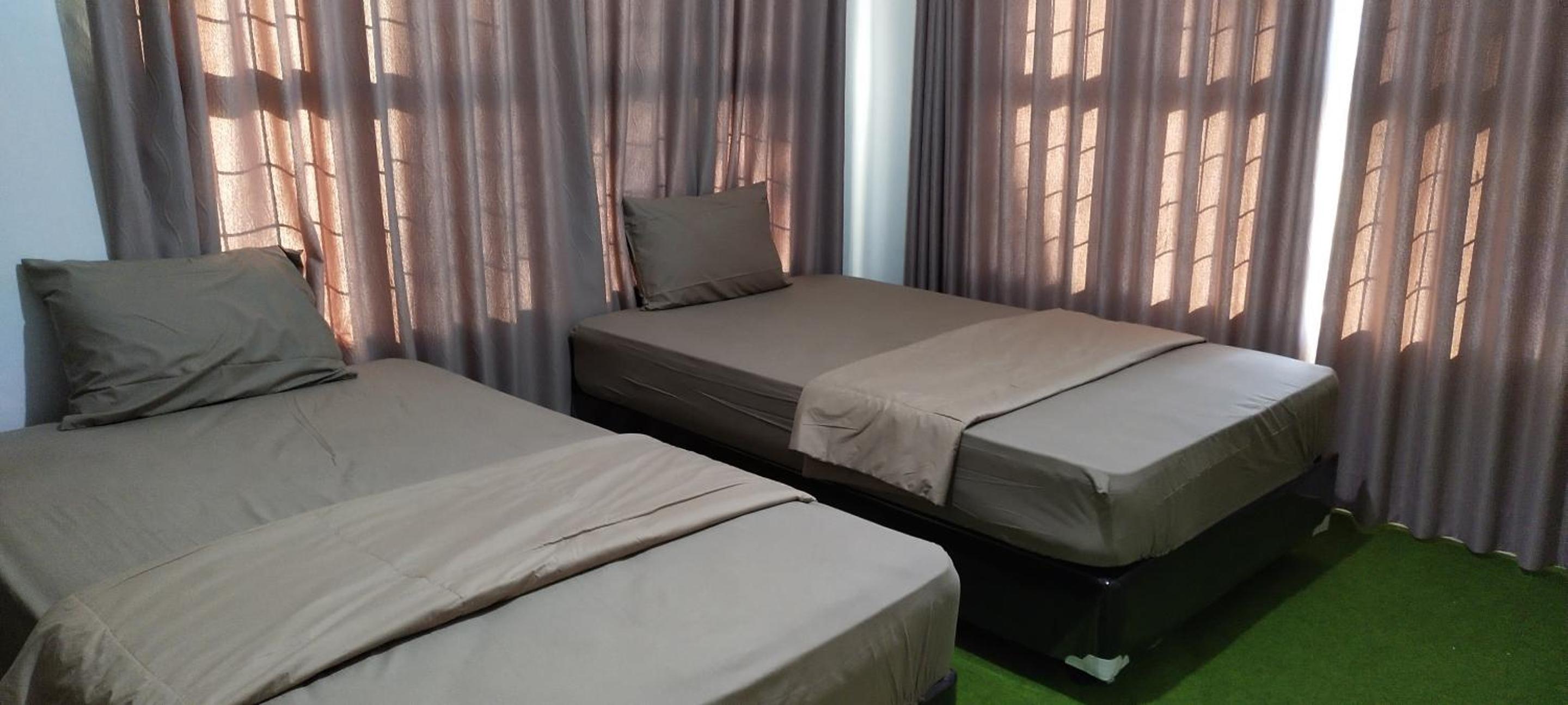 Standard Twin Room - Photo 7