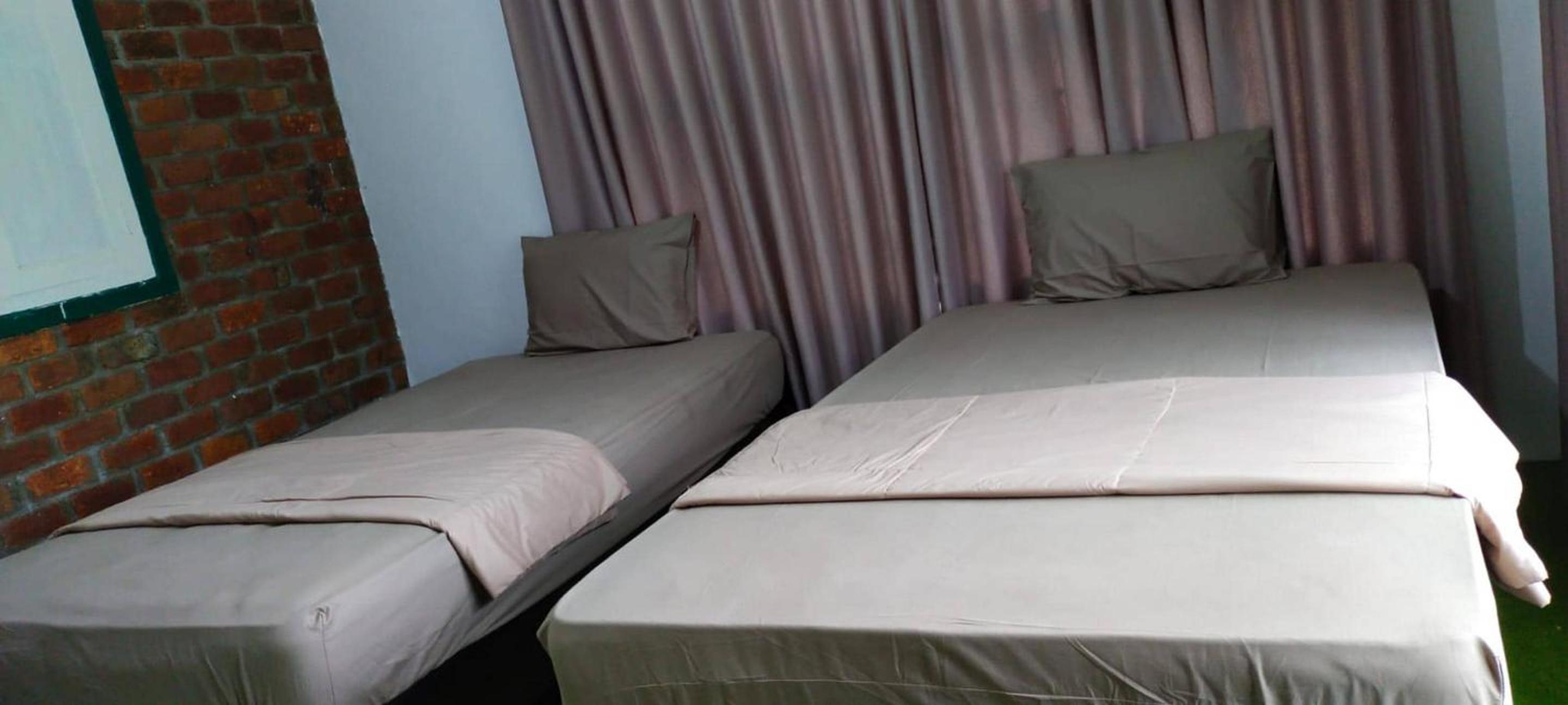 Standard Twin Room - Photo 6