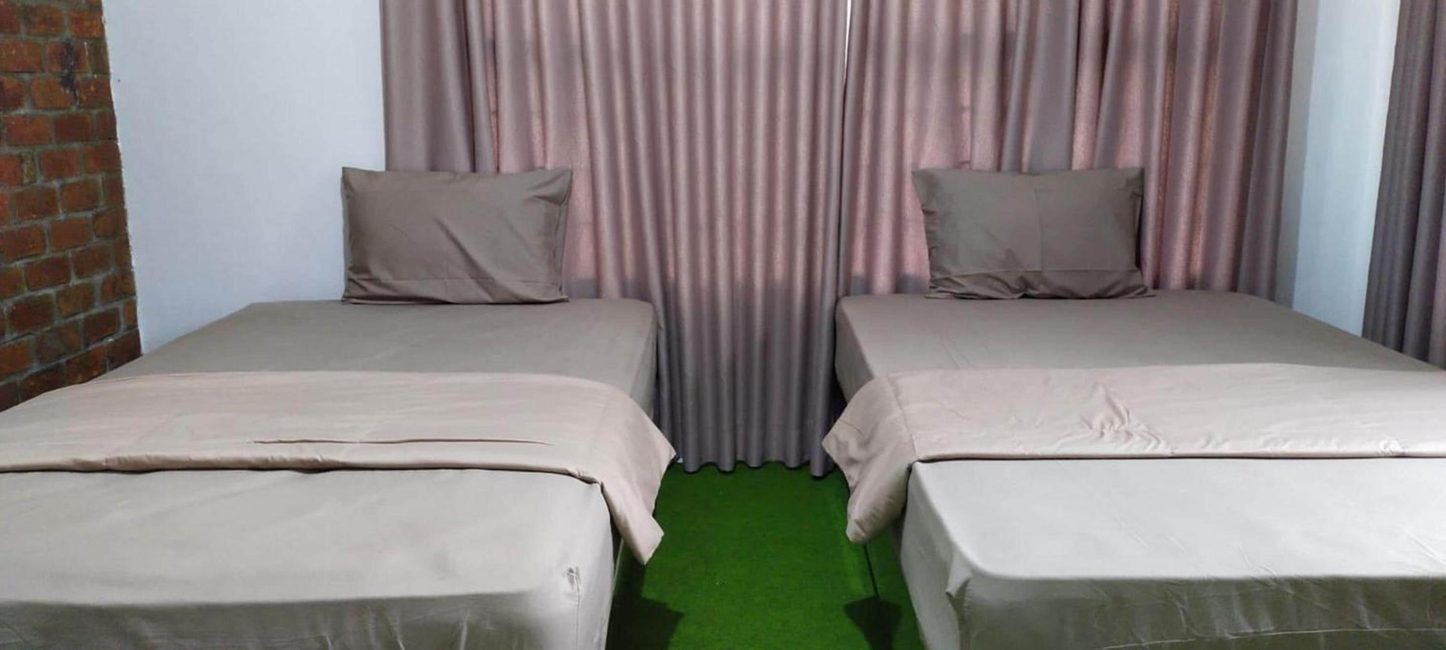 Standard Twin Room - Photo 3
