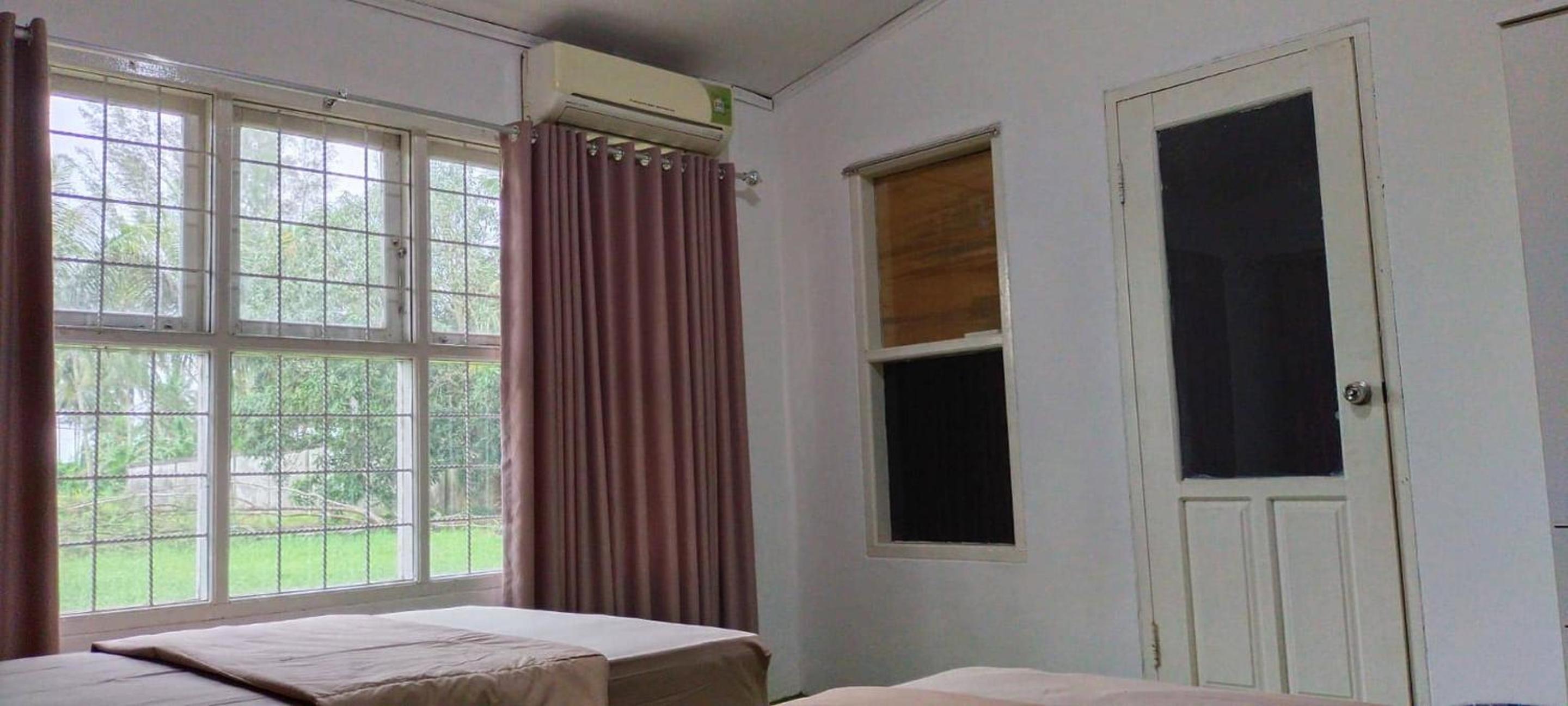 Standard Twin Room - Photo 2