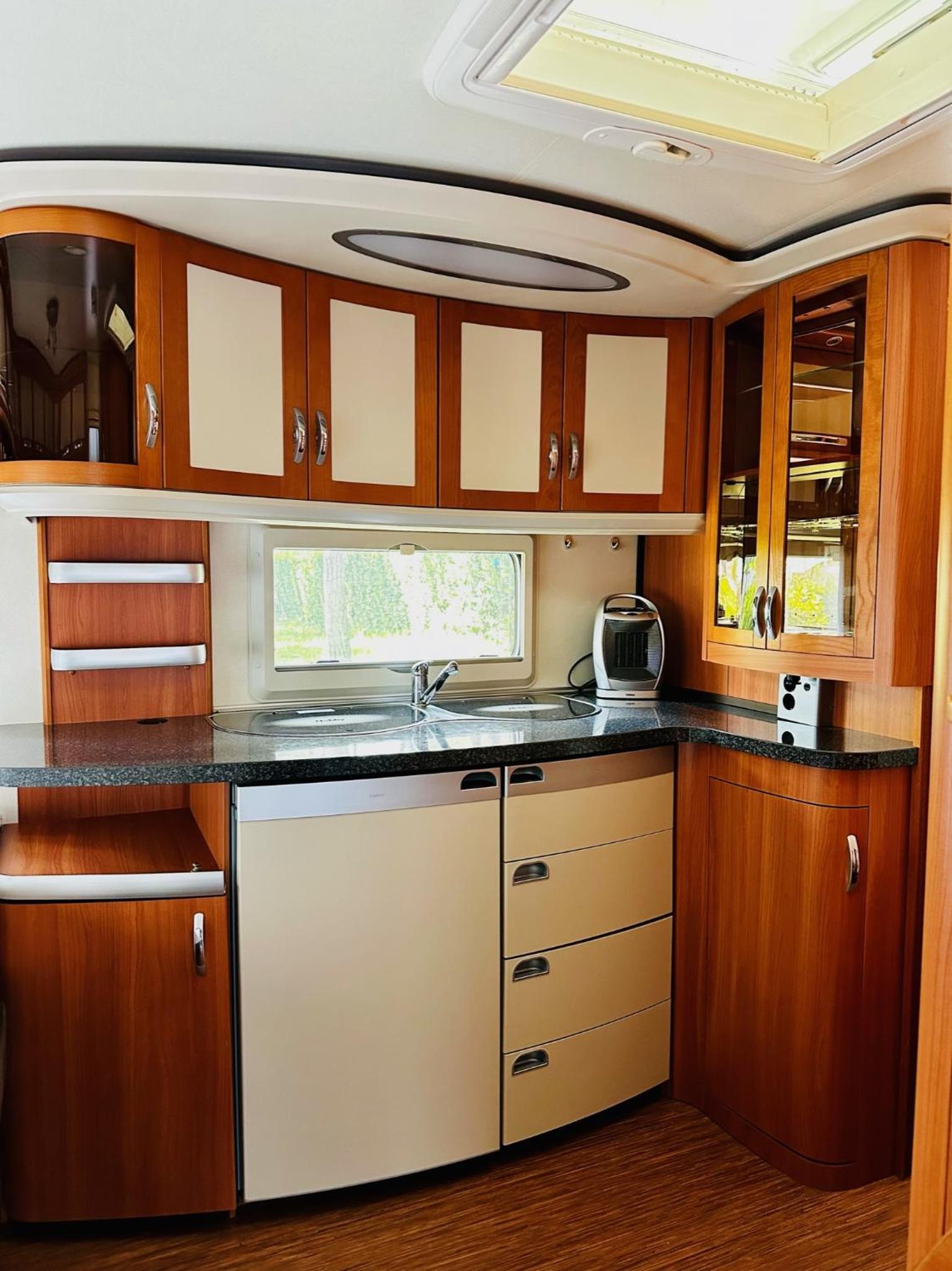 Caravan photo 1