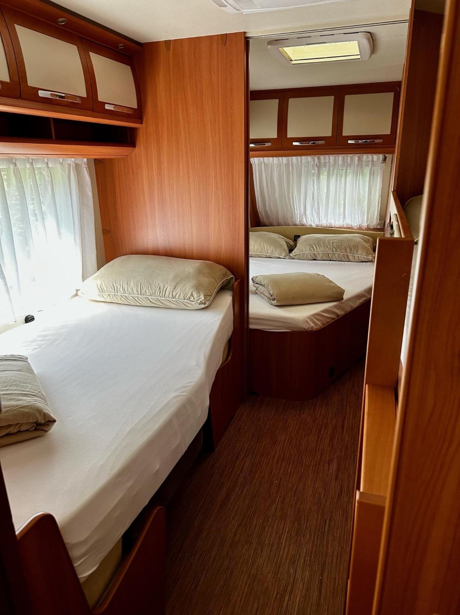 Caravan photo 2