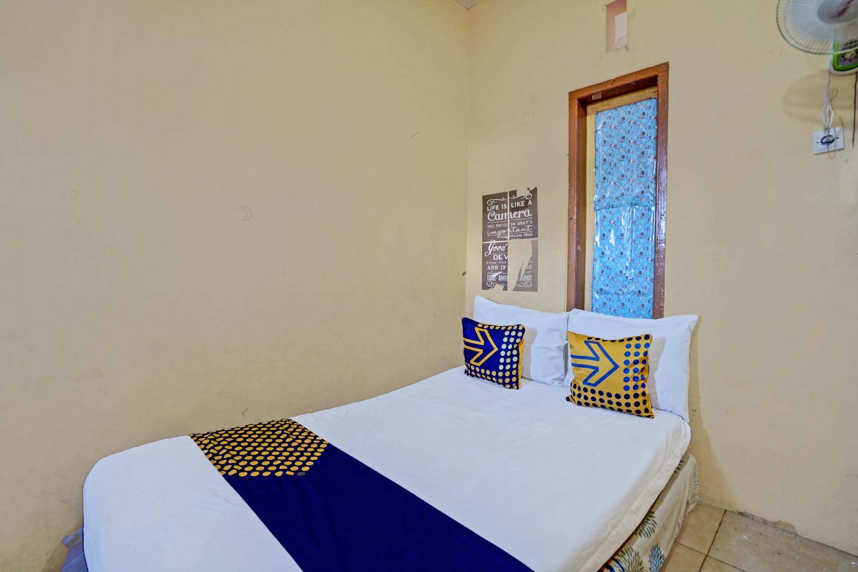 Budget Double Room - Photo 1