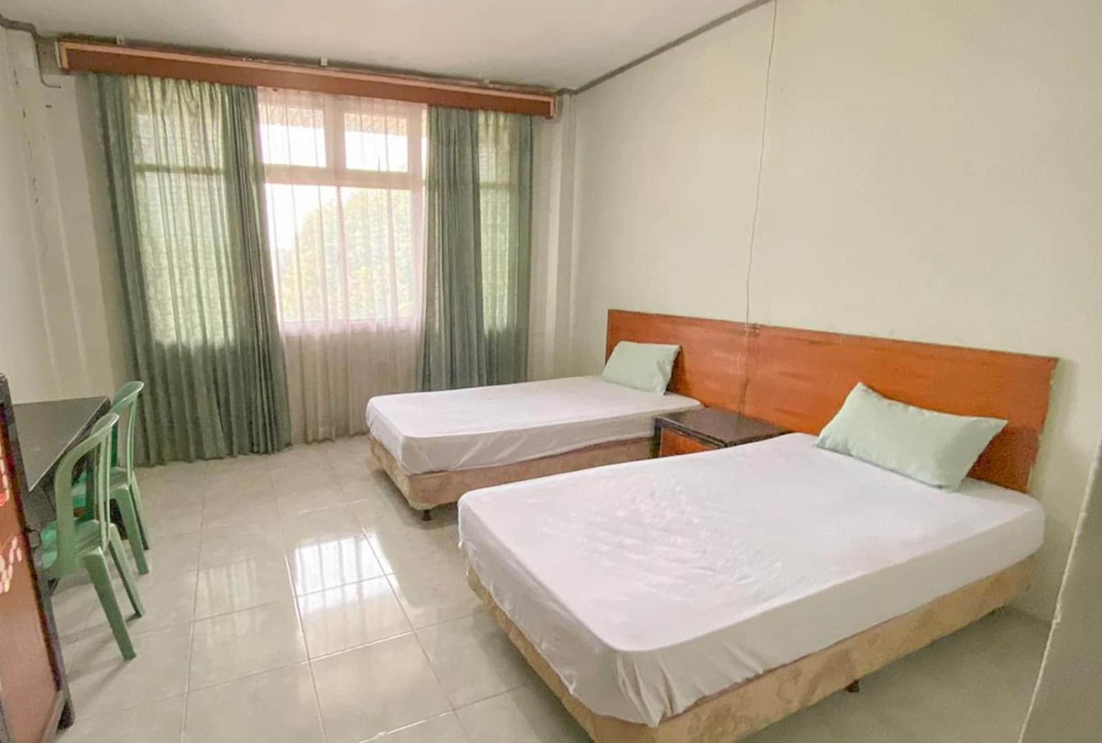 Delxue Twin Room photo 3