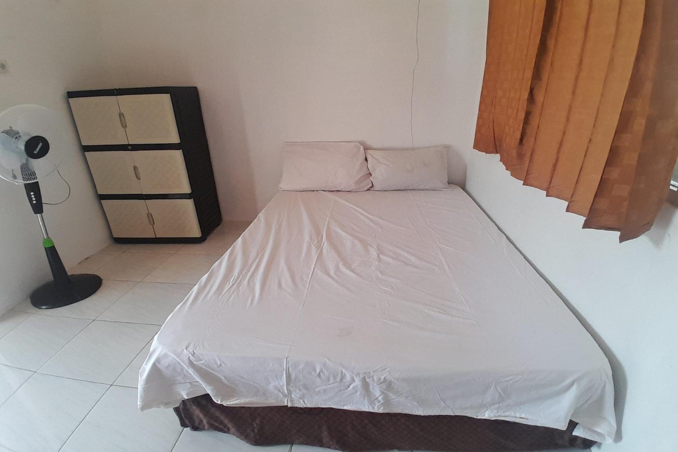 Budget Double Room - Photo 7