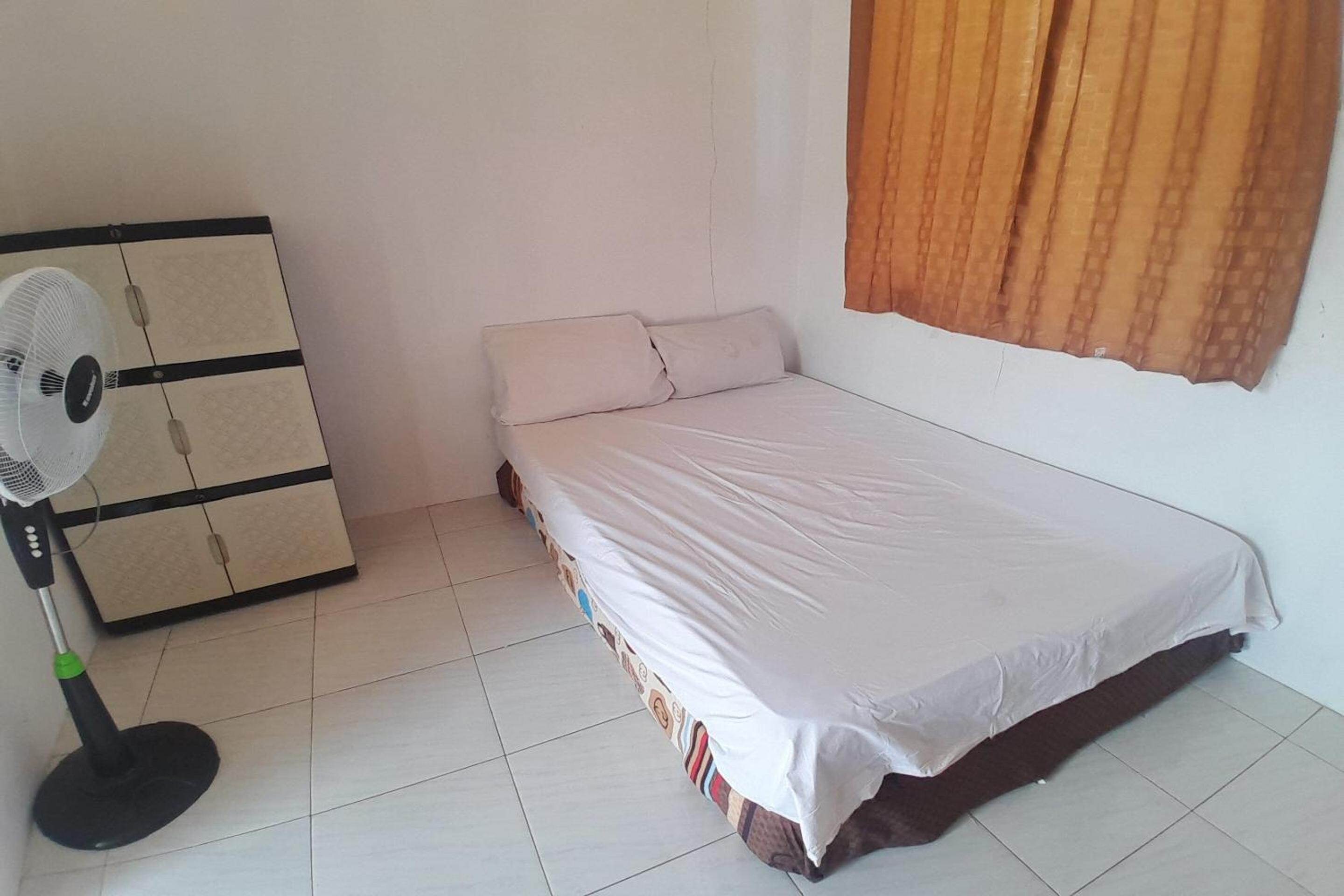 Budget Double Room - Photo 2