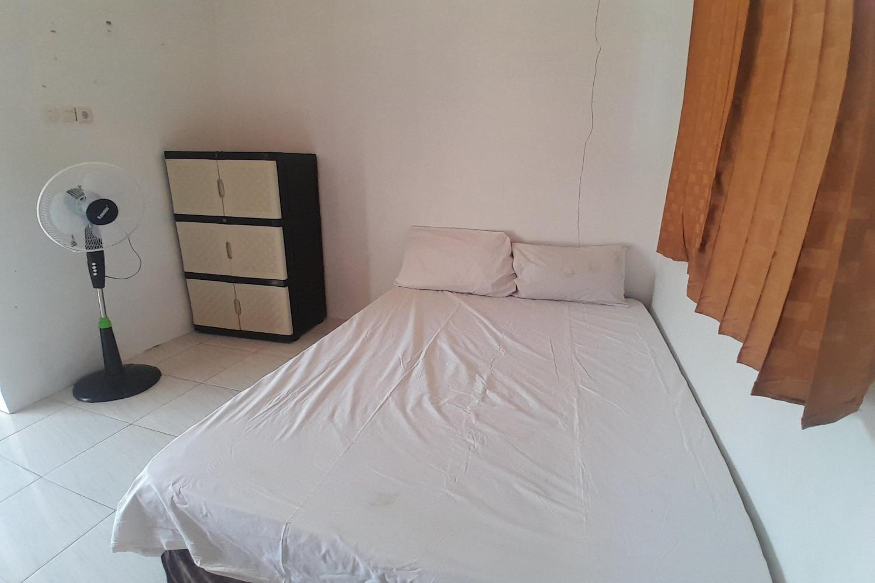 Budget Double Room - Photo 4