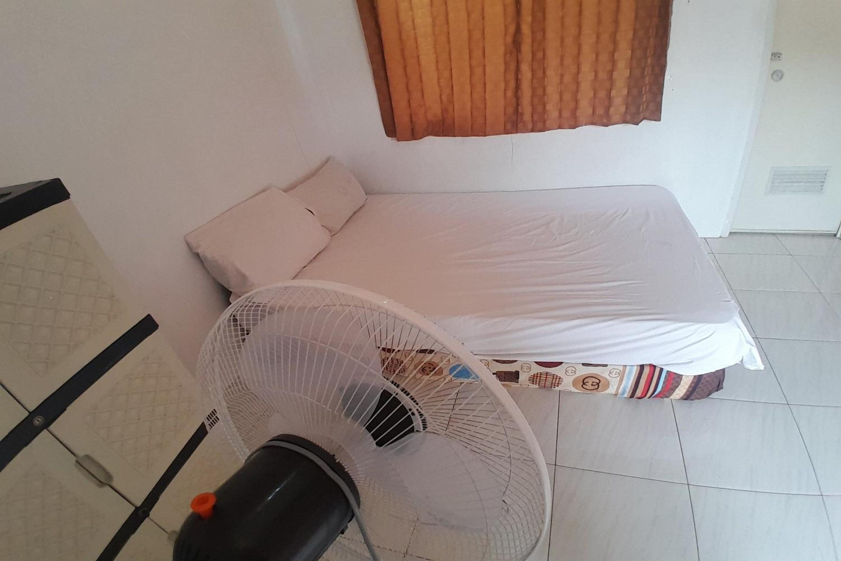 Budget Double Room - Photo 6