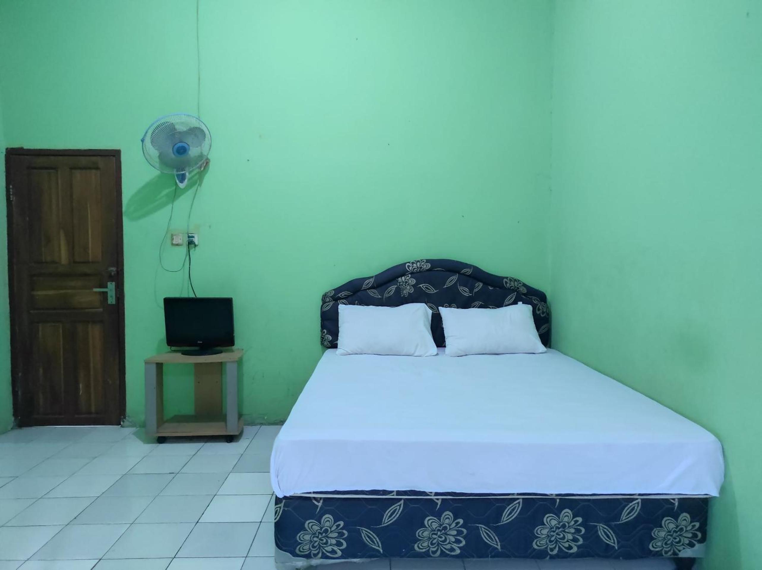 Standard Double Room - Photo 22