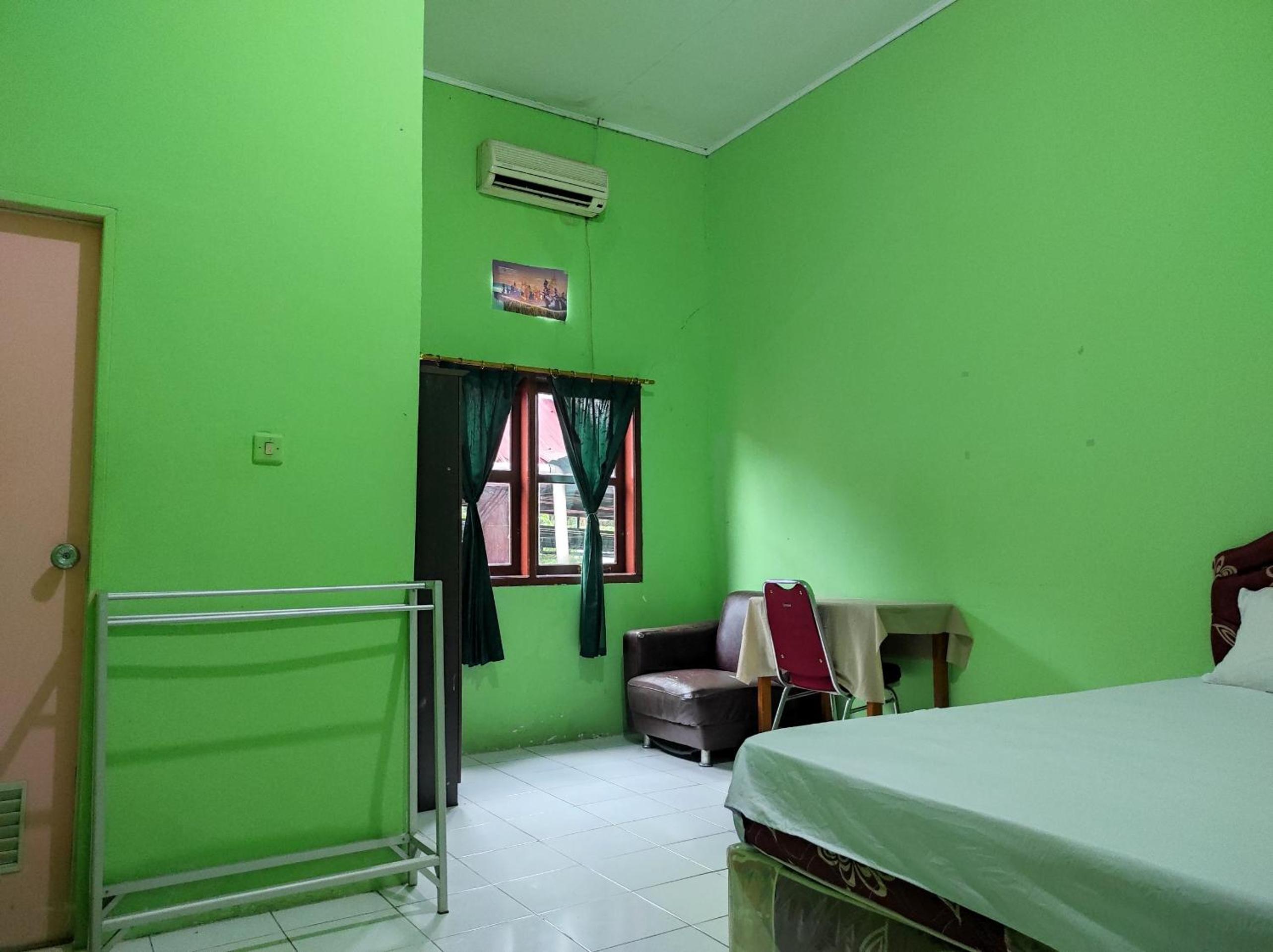 Standard Double Room - Photo 15