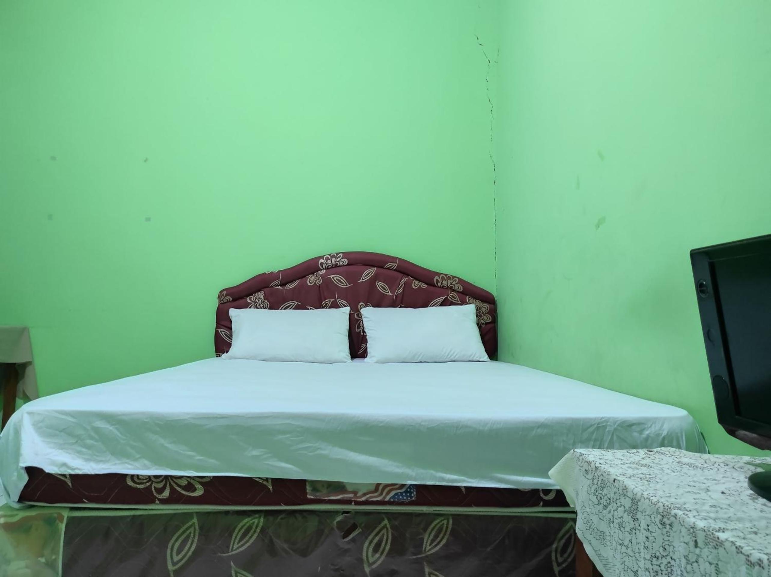 Standard Double Room - Photo 10