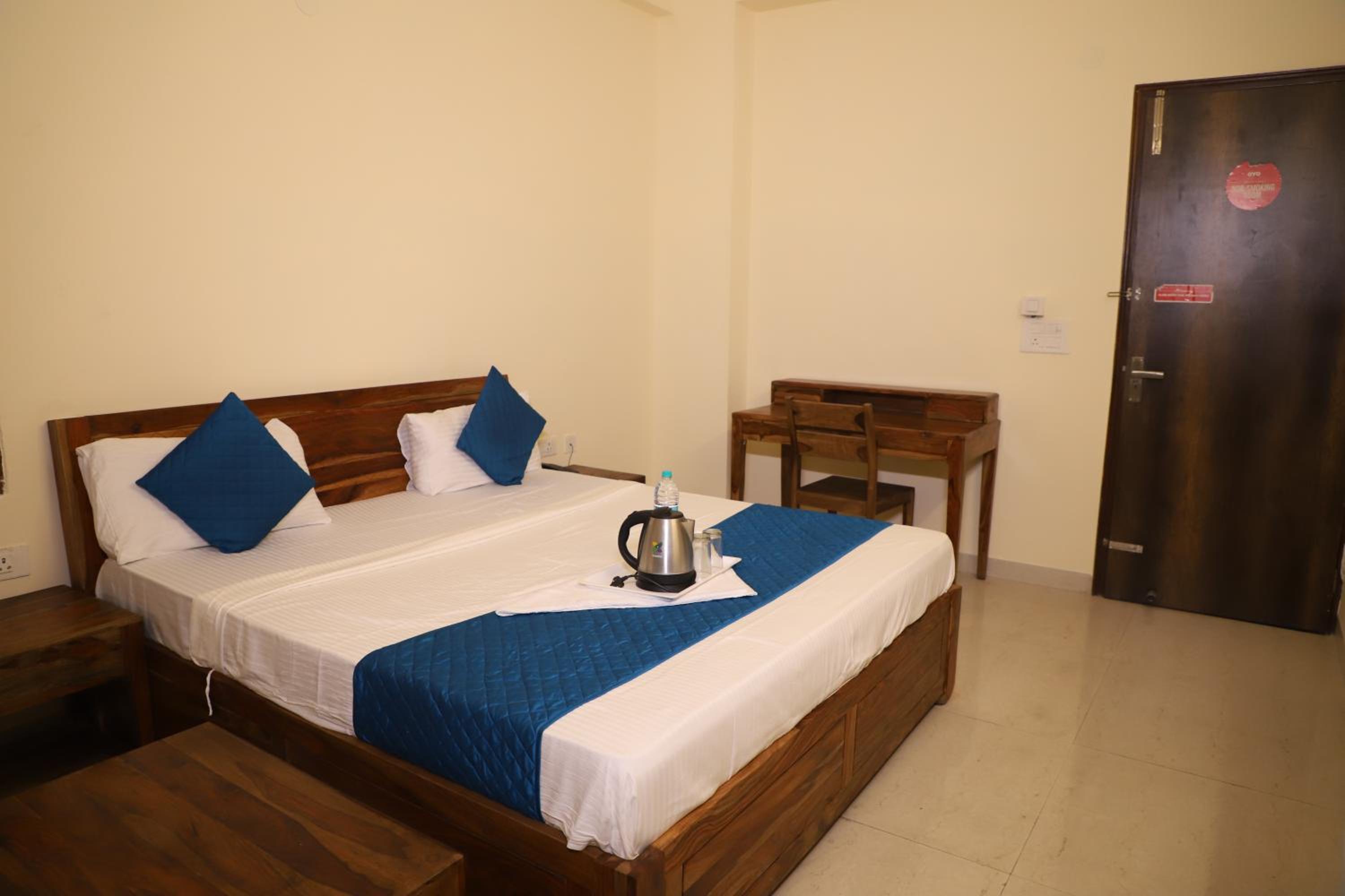 Deluxe Double Room - Photo 3
