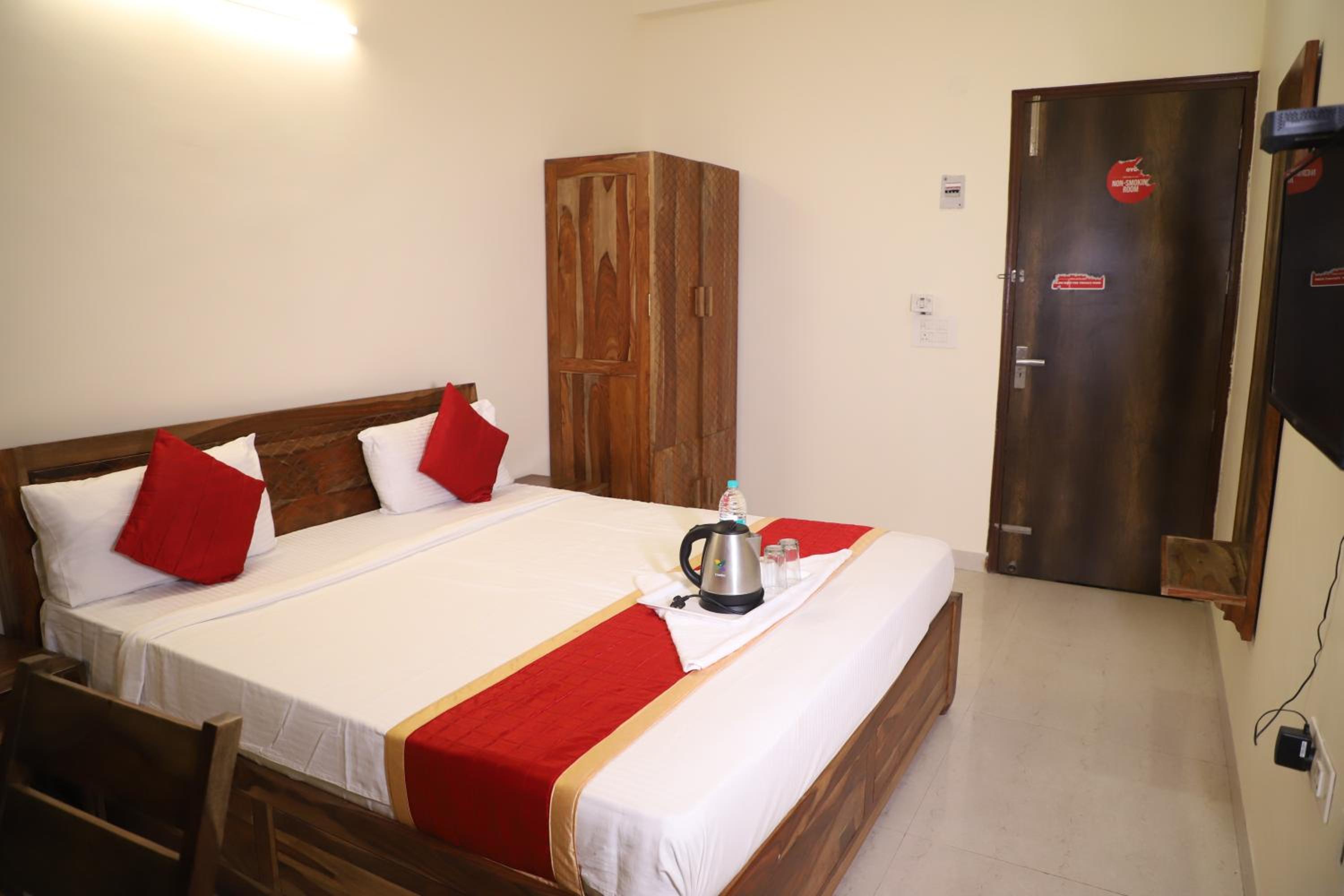 Deluxe Double Room - Photo 4
