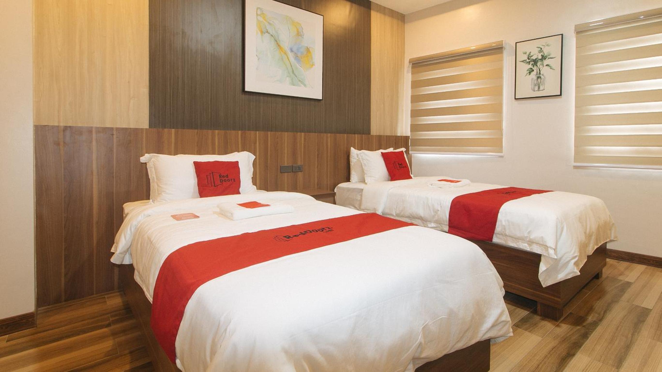 Twin Room - Photo 2
