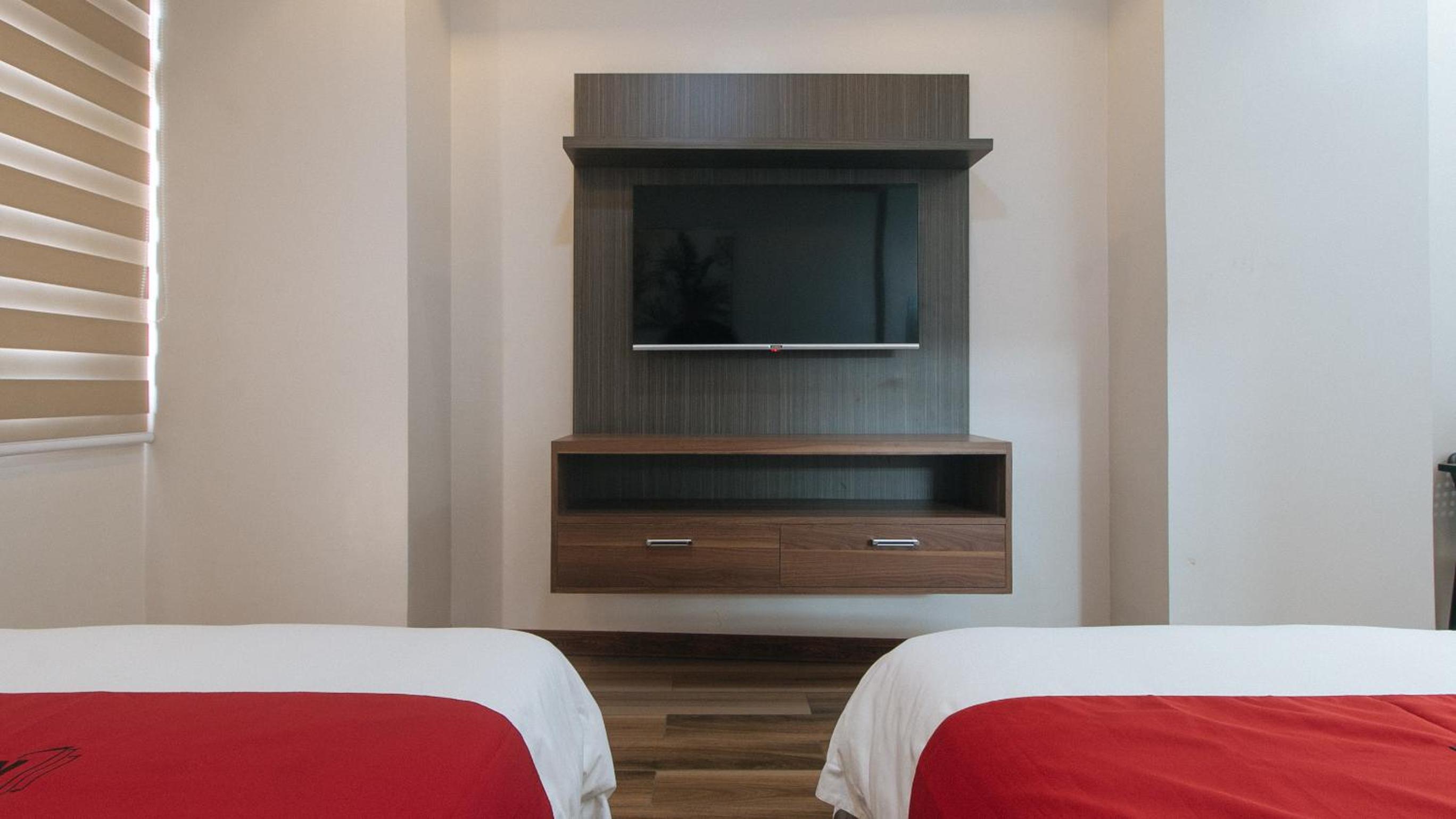Deluxe Twin Room - Photo 8