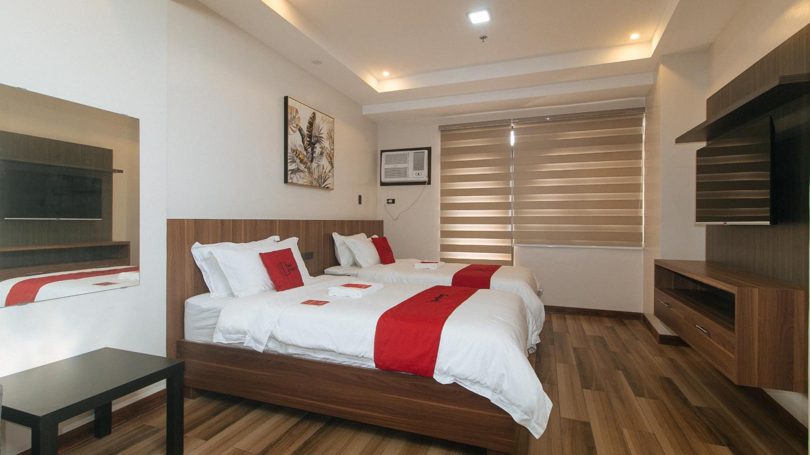Deluxe Twin Room - Photo 9