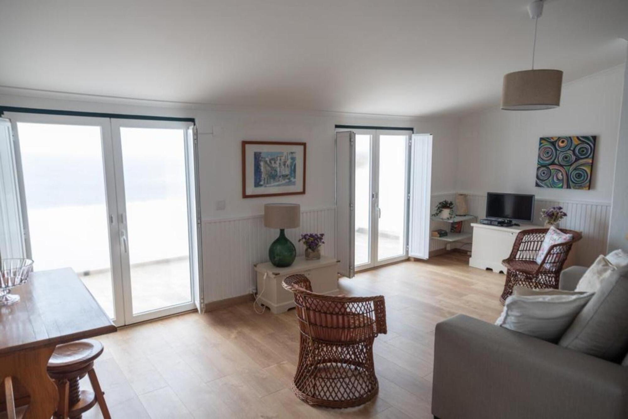 Apartment with Sea View photo 2