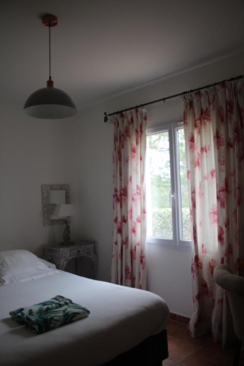 Standard Double Room - 4 photo 1