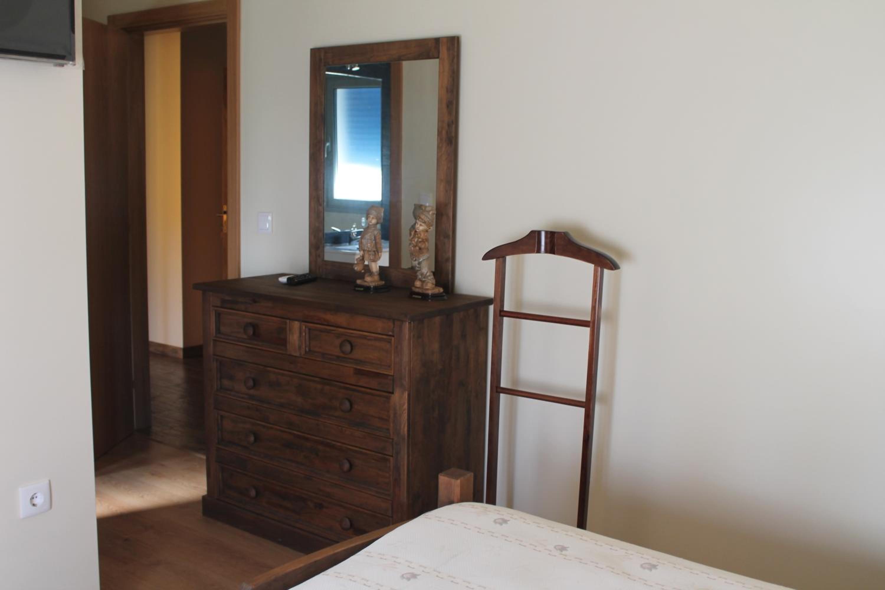 Double Room with Balcony - Photo 2