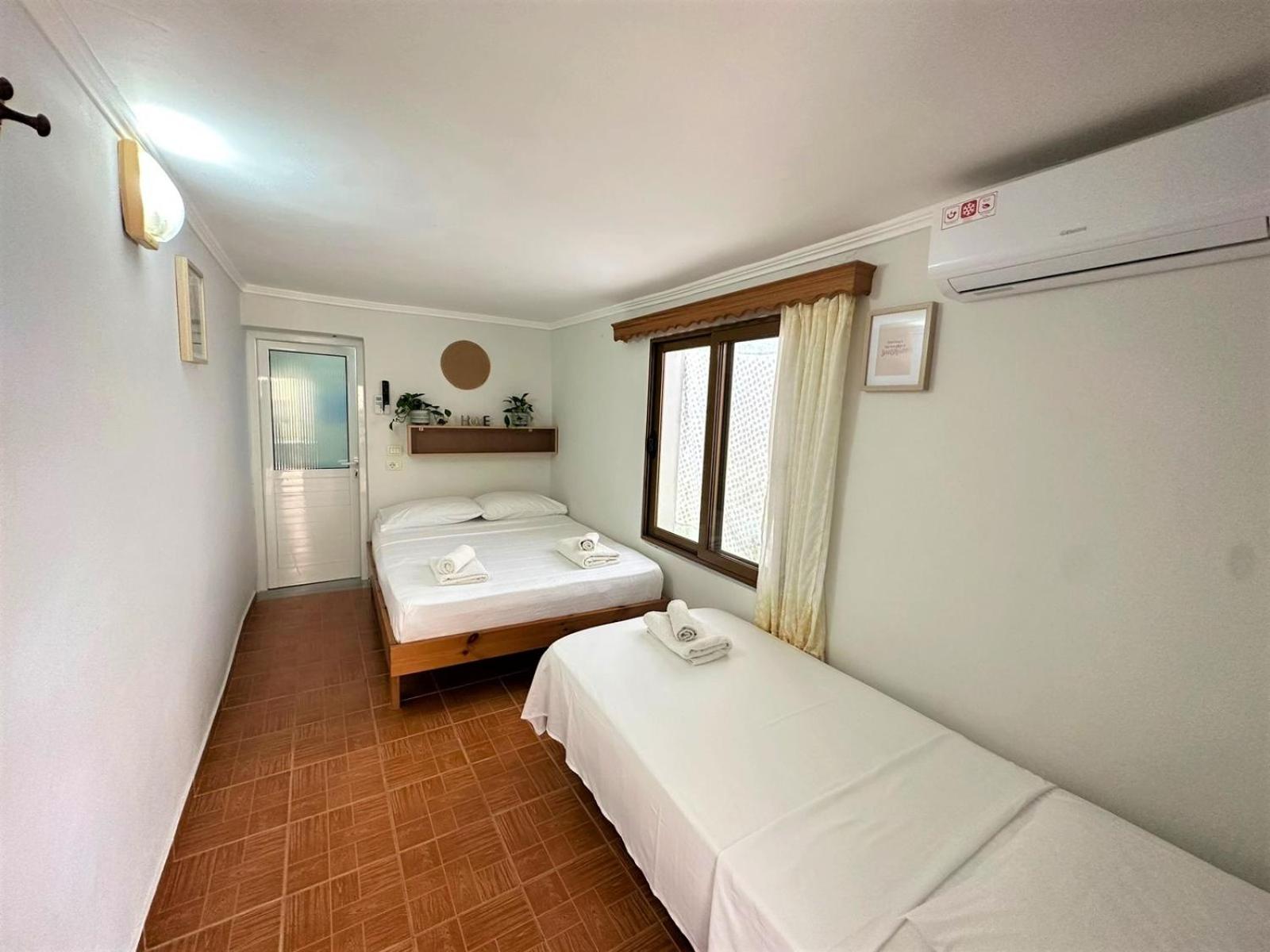 Standard Triple Room with Sea View