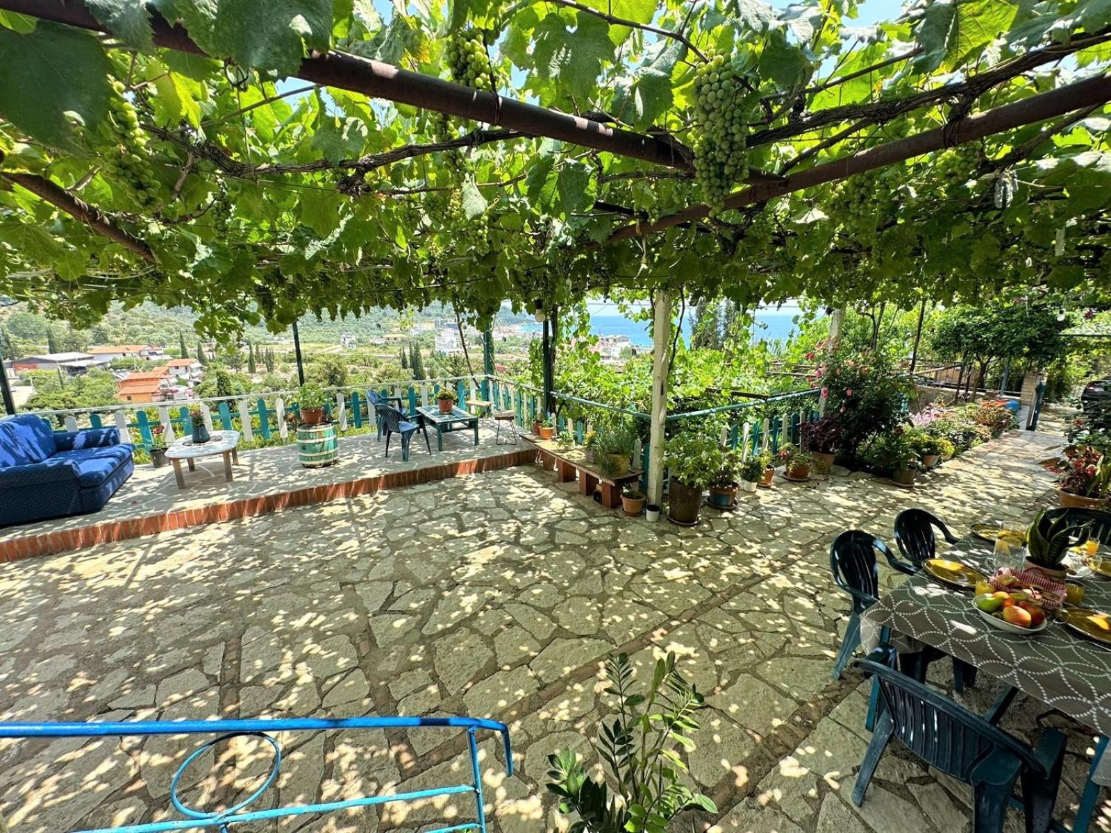 Family Room with Sea View photo 3