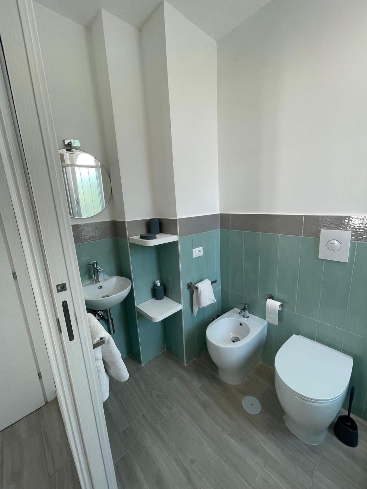 Double Room With Private Bathroom photo 2