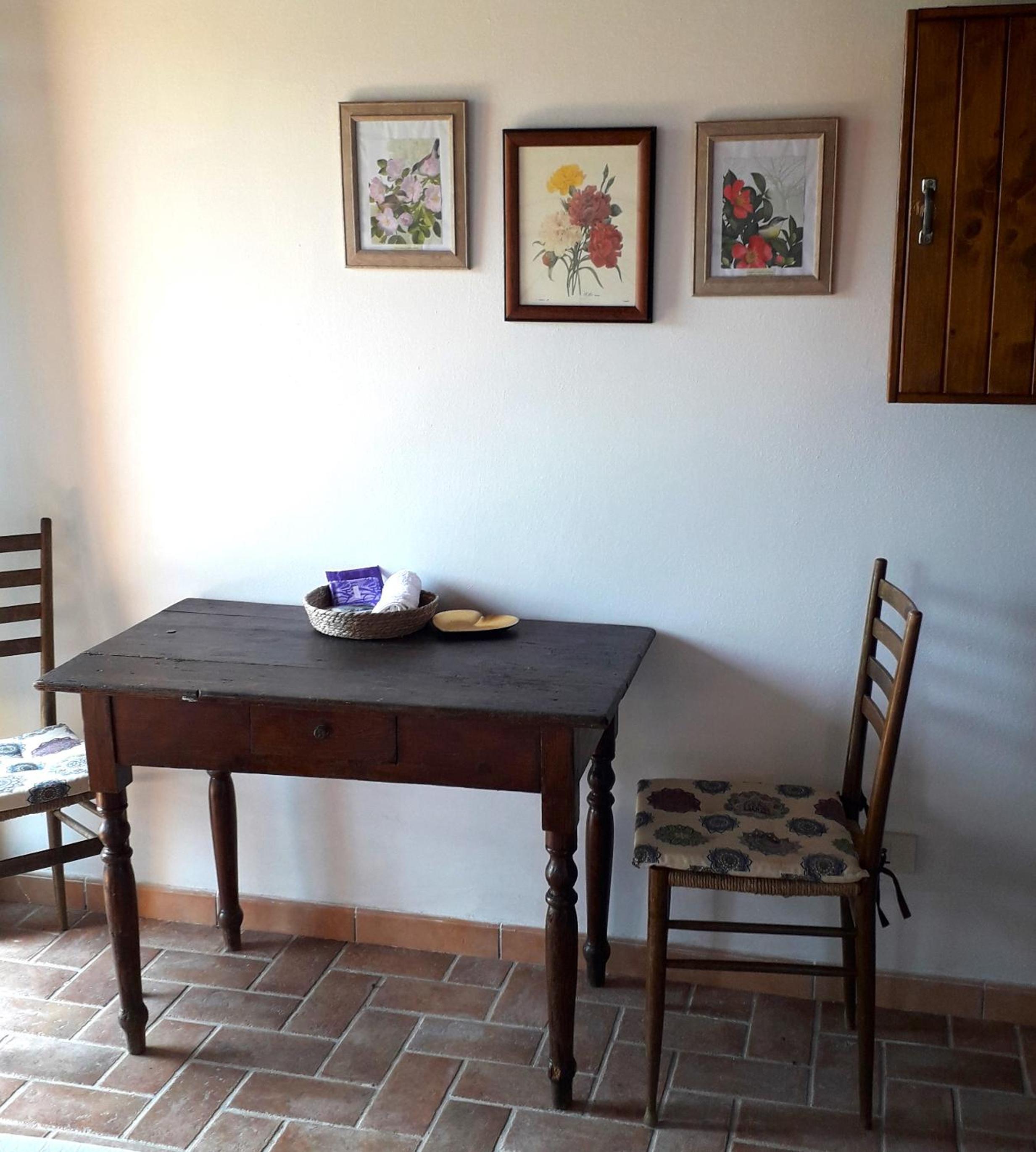 One-Bedroom House photo 2
