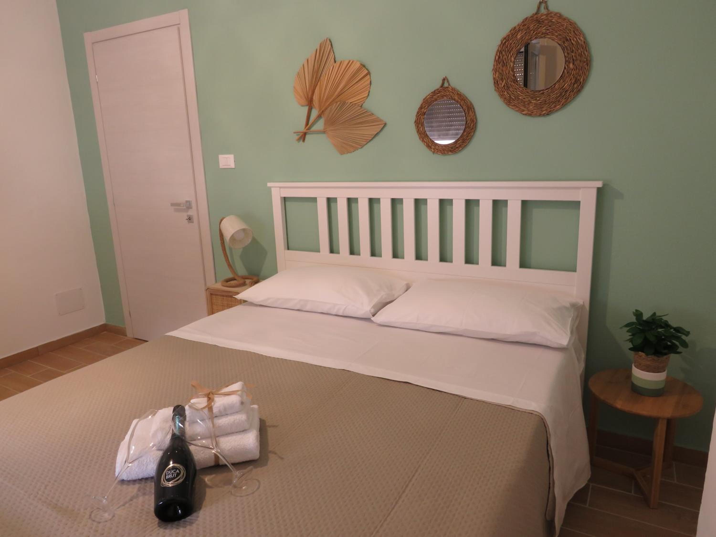 Quadruple Room with Private Bathroom photo 3