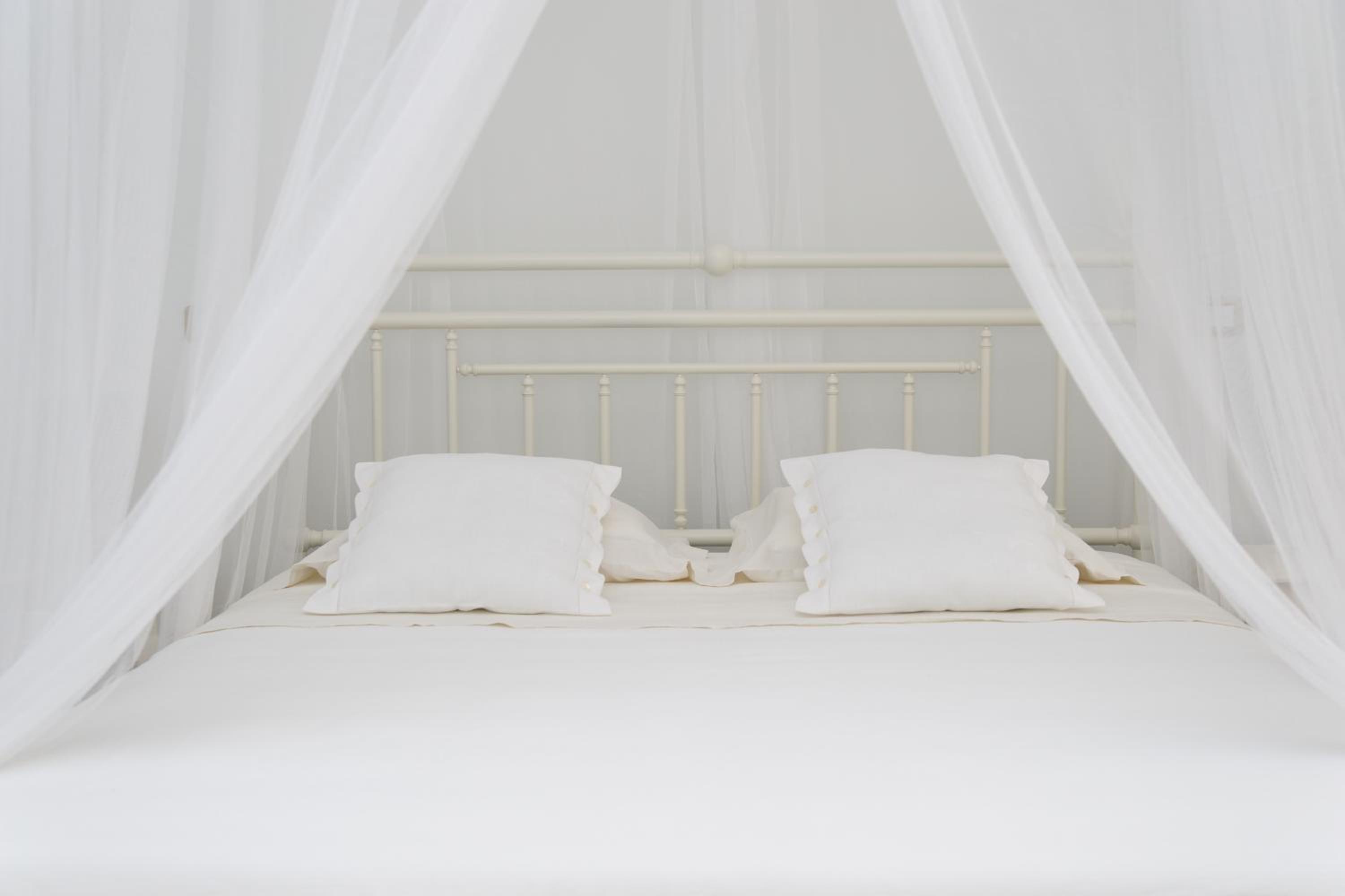 Superior Quadruple Room - Photo 10