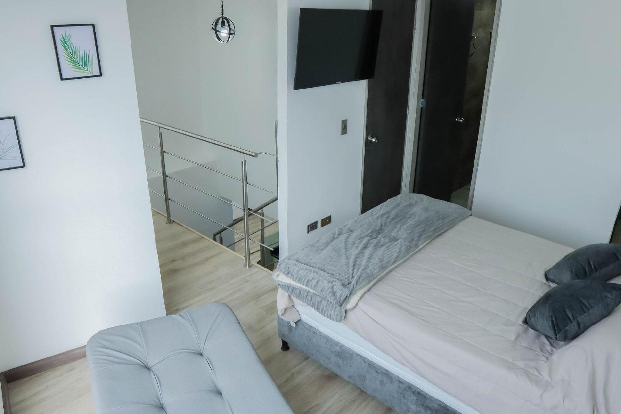 Apartment - Split Level photo 3