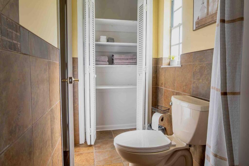Three-Bedroom House photo 3