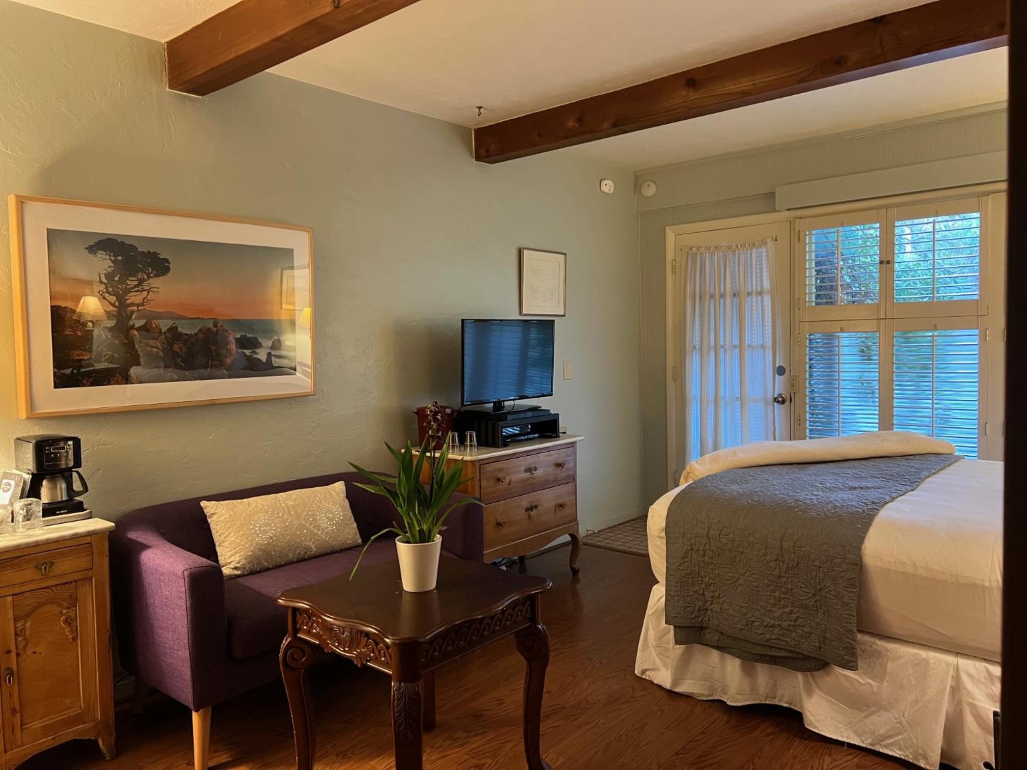 Queen Room photo 3