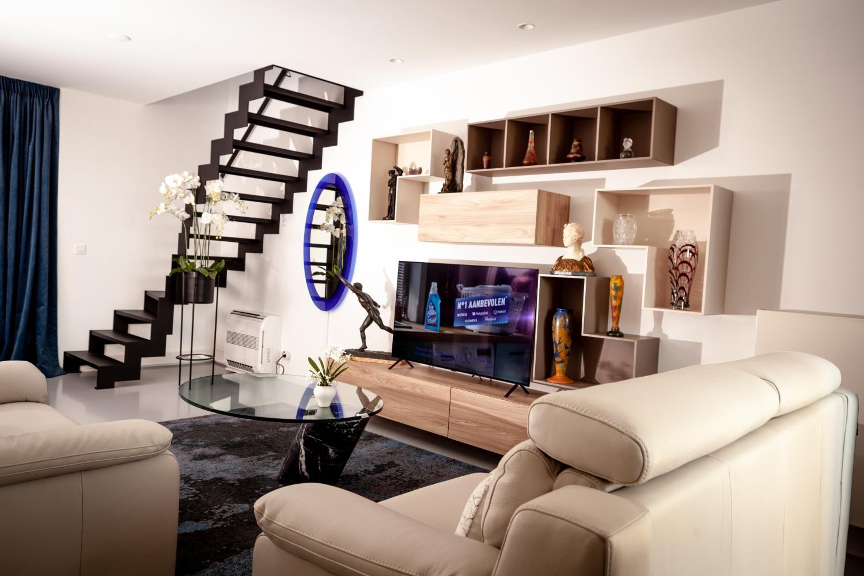 Apartment - Split Level