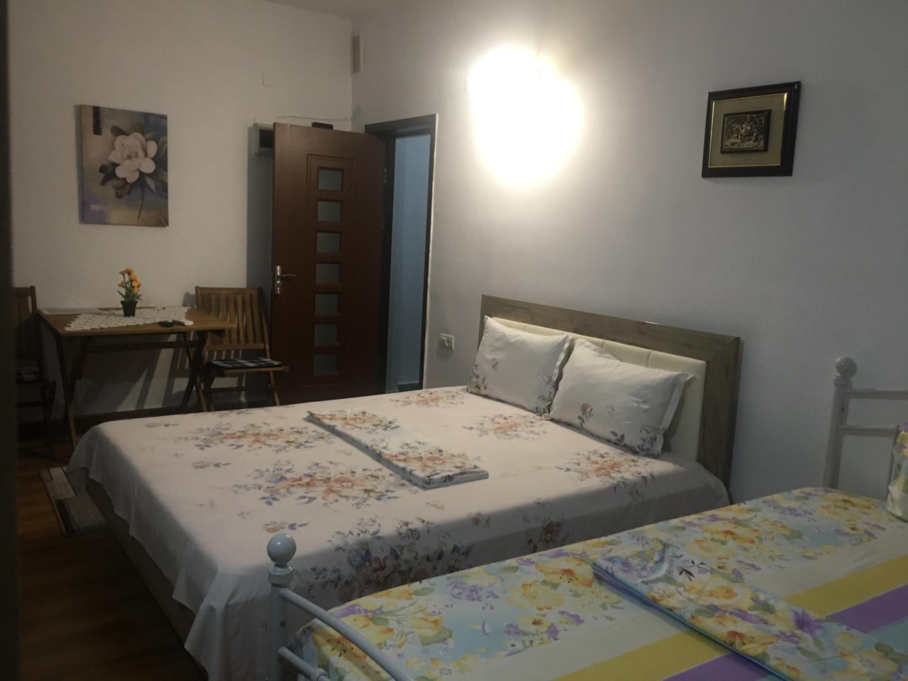 Large Double Room photo 1