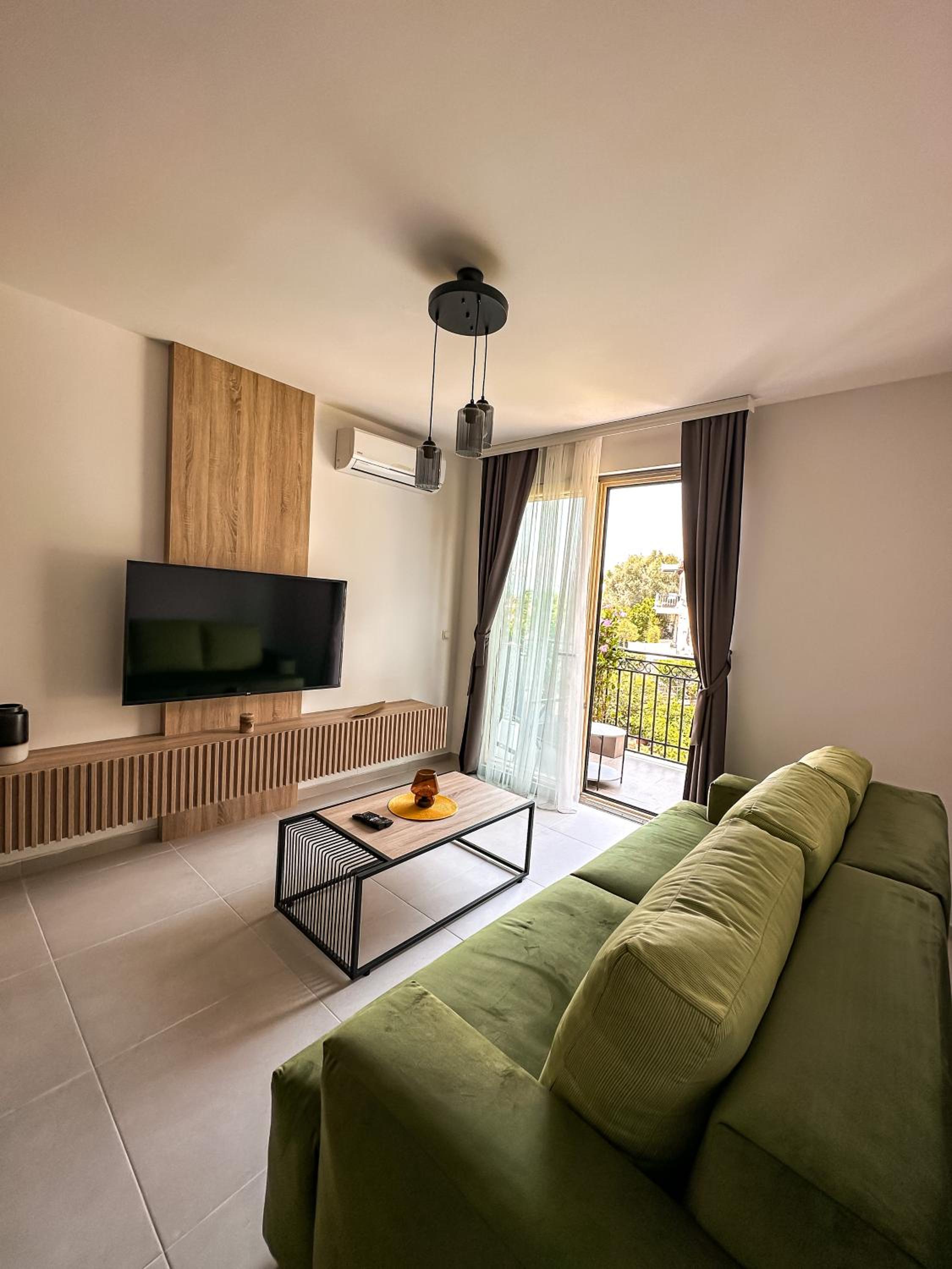 Apartment with Terrace photo 3