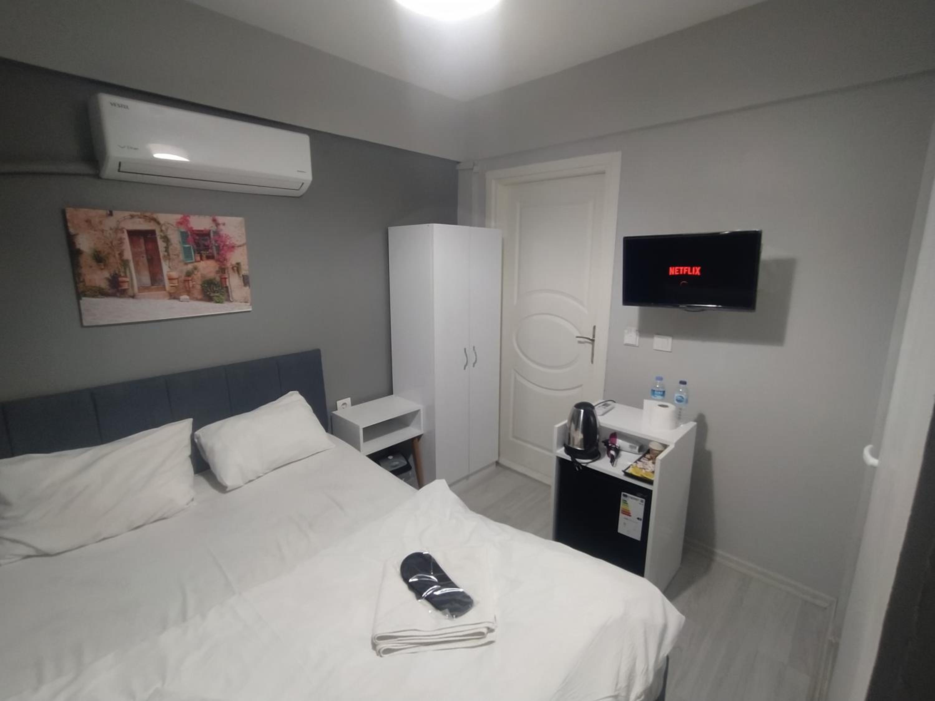 Standard Double Room photo 2