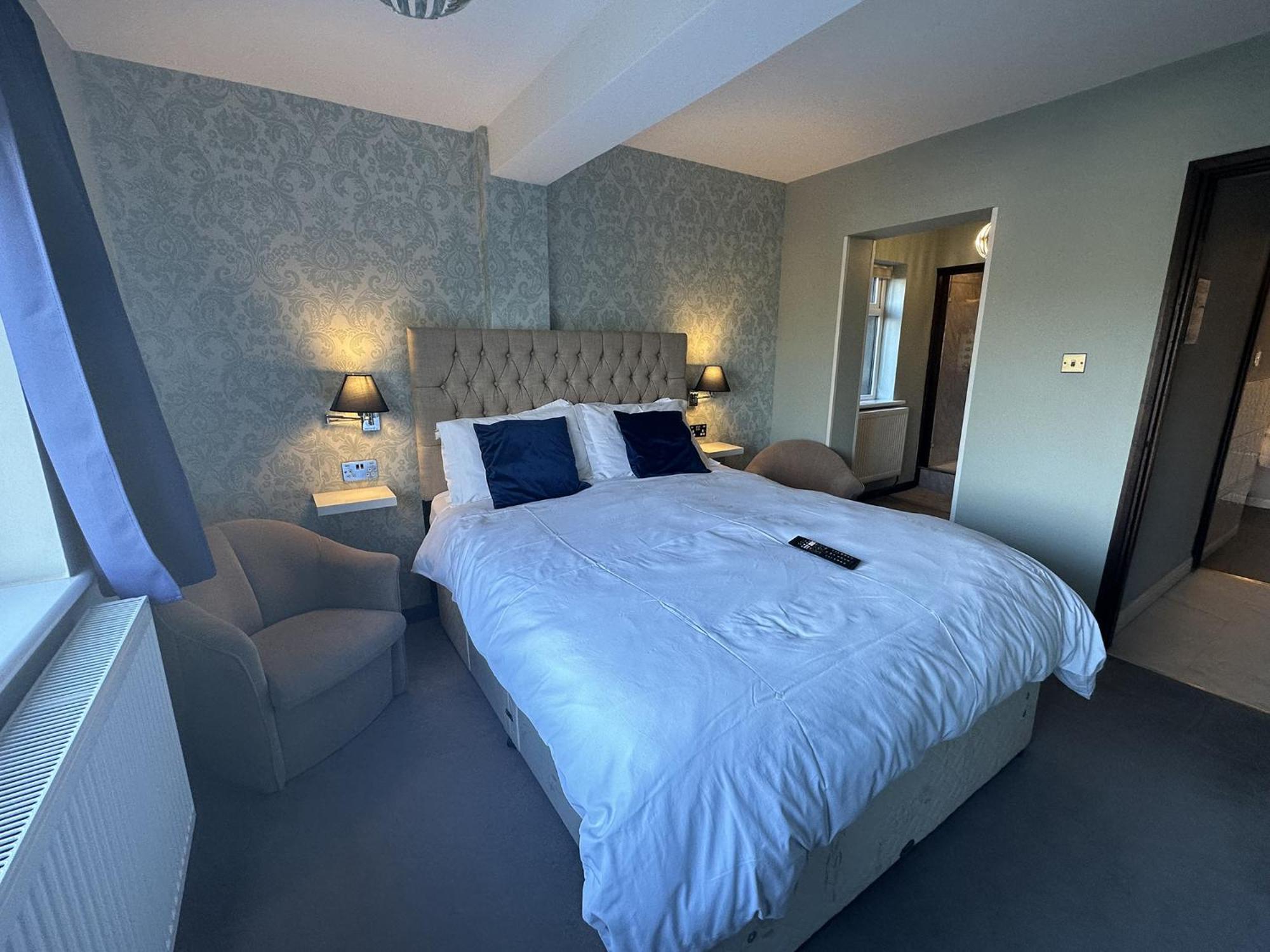 Deluxe Double Room with Shower photo 1