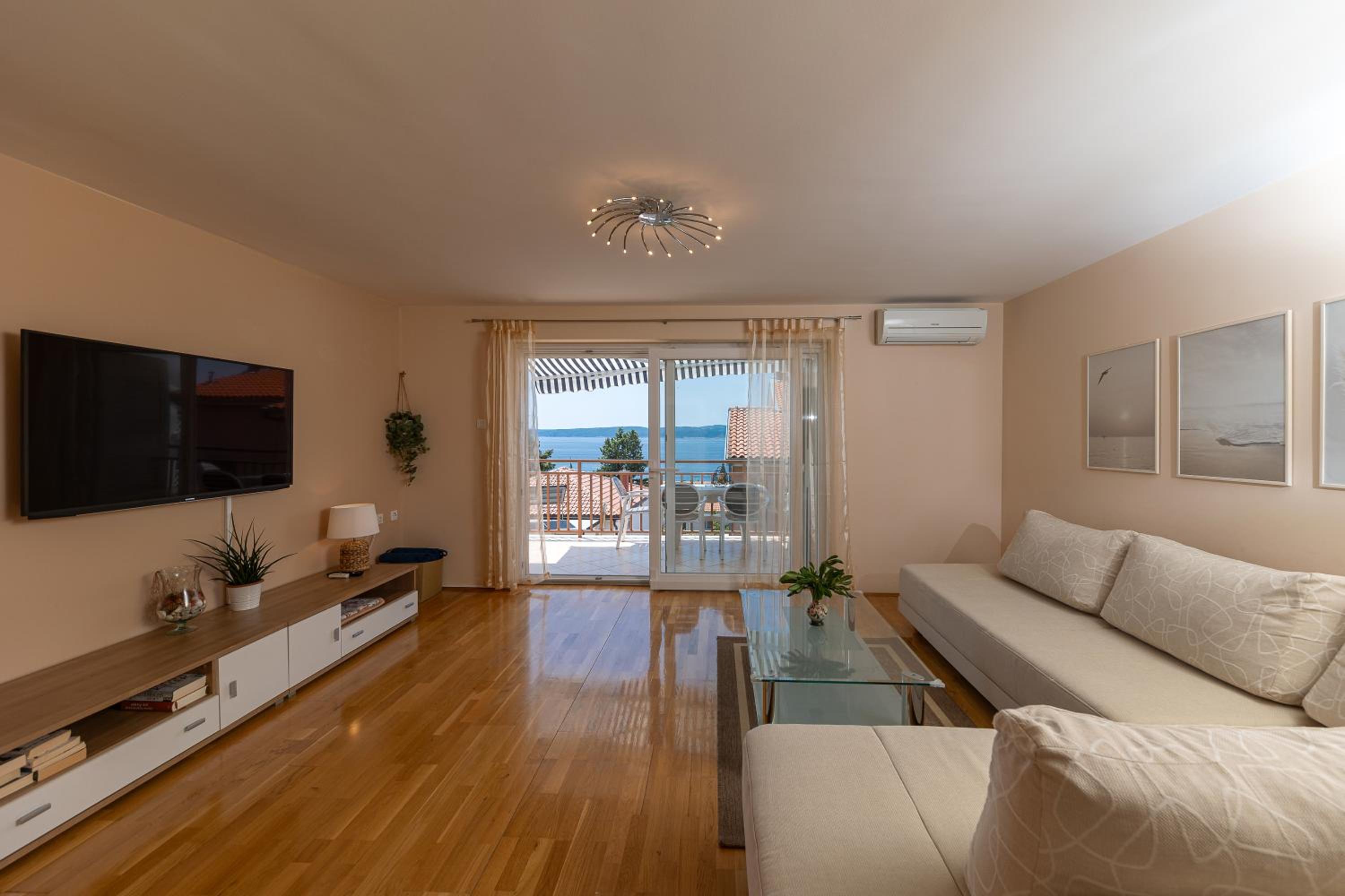 Two-Bedroom Apartment with Balcony and Sea View