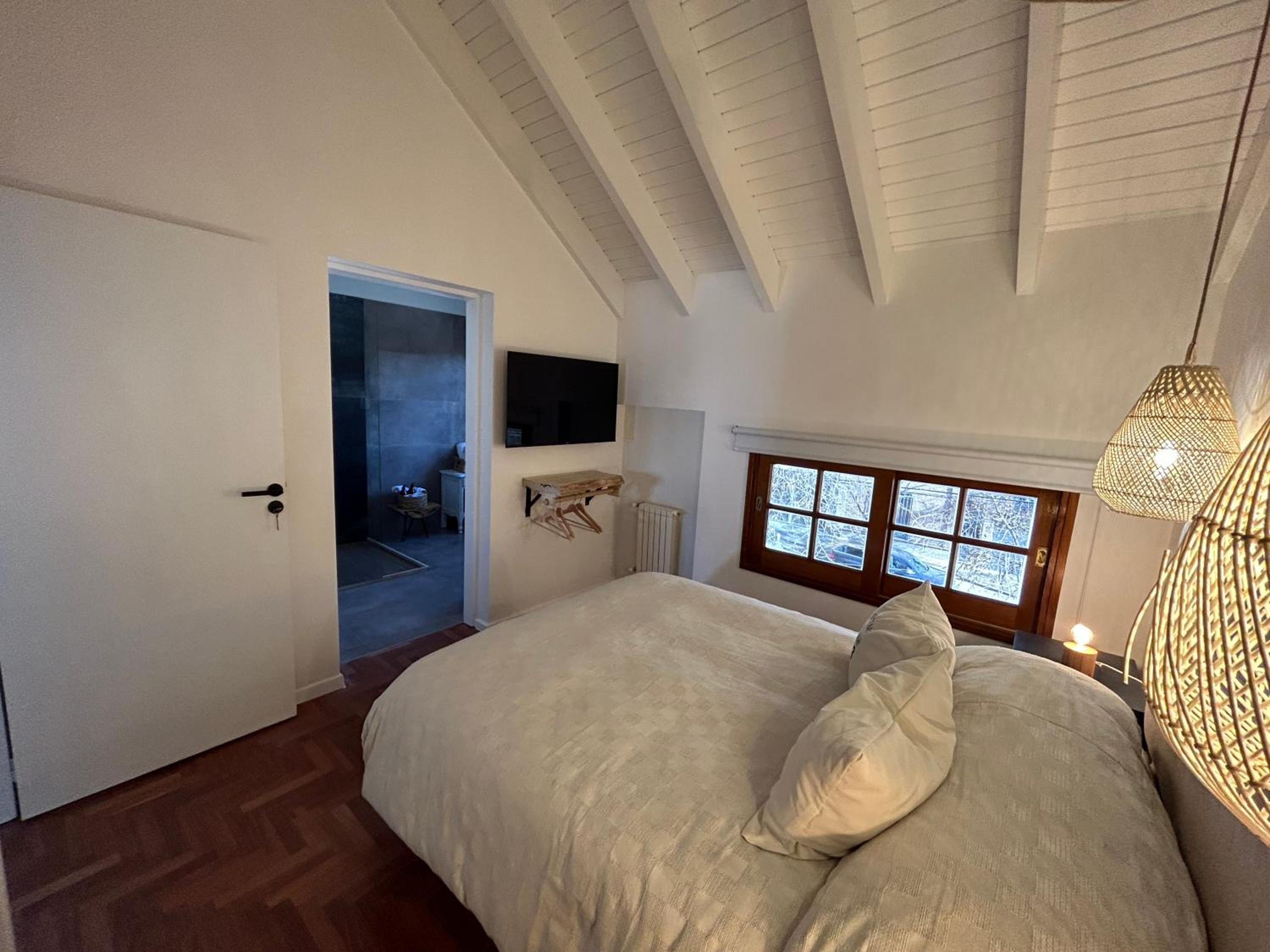 Deluxe Queen Room photo 3