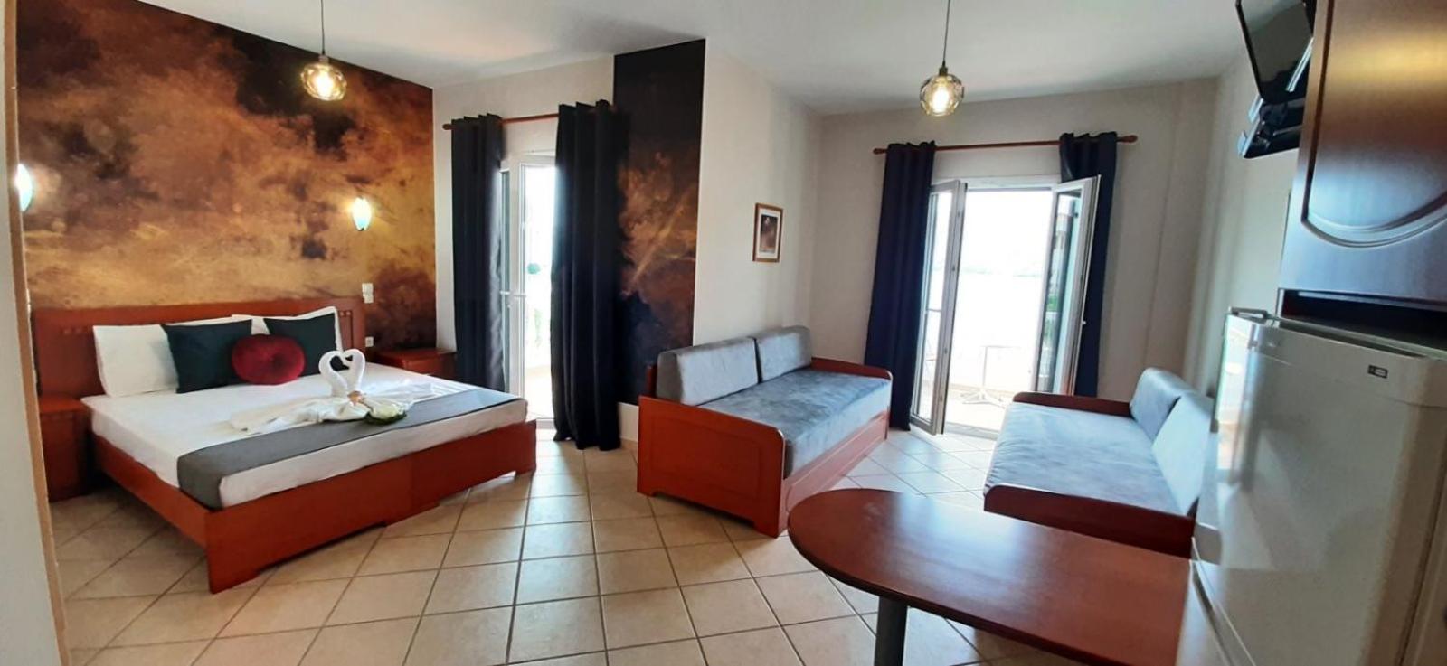 Studio Apartment with Sea View photo 2