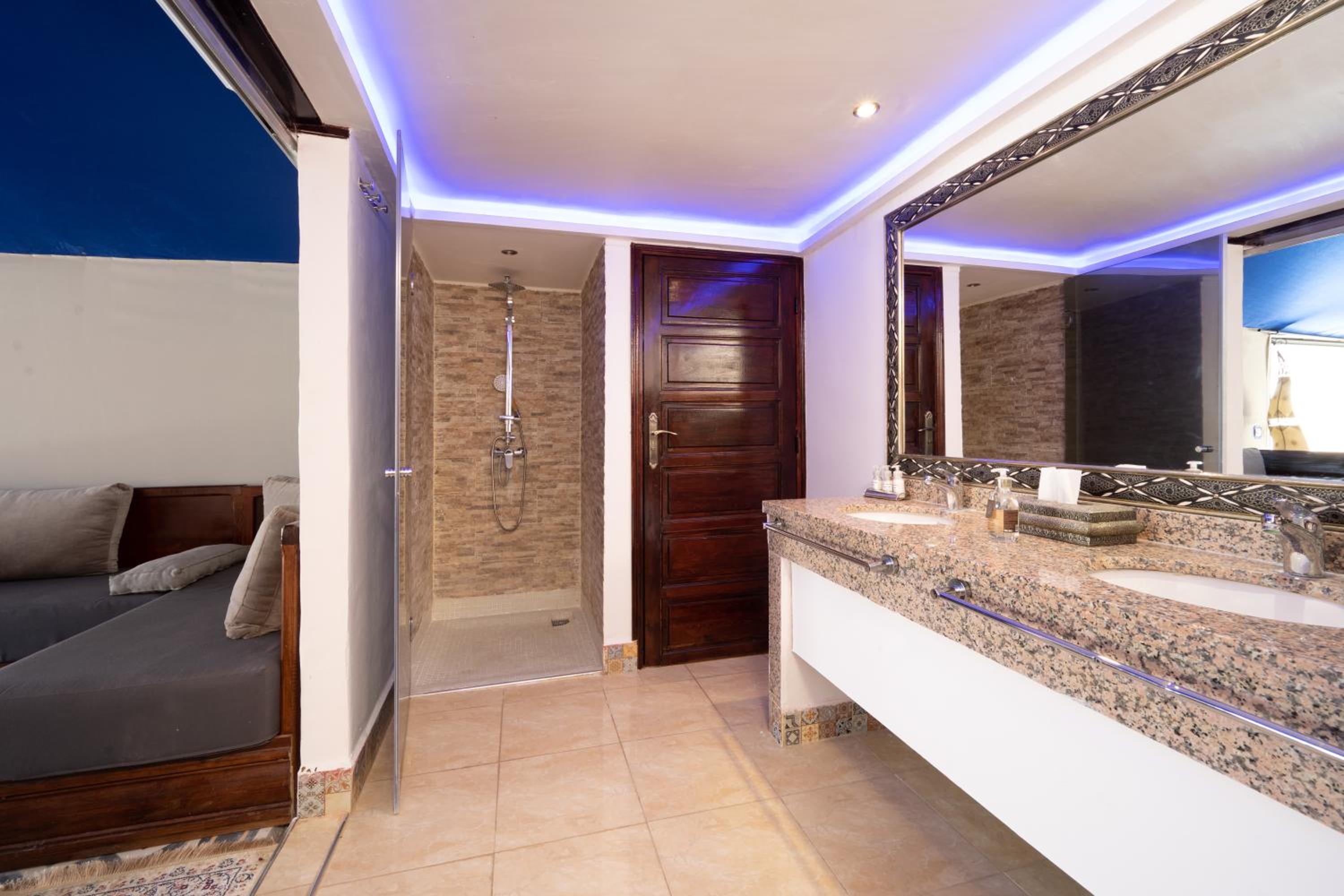 Double Room with Terrace photo 3