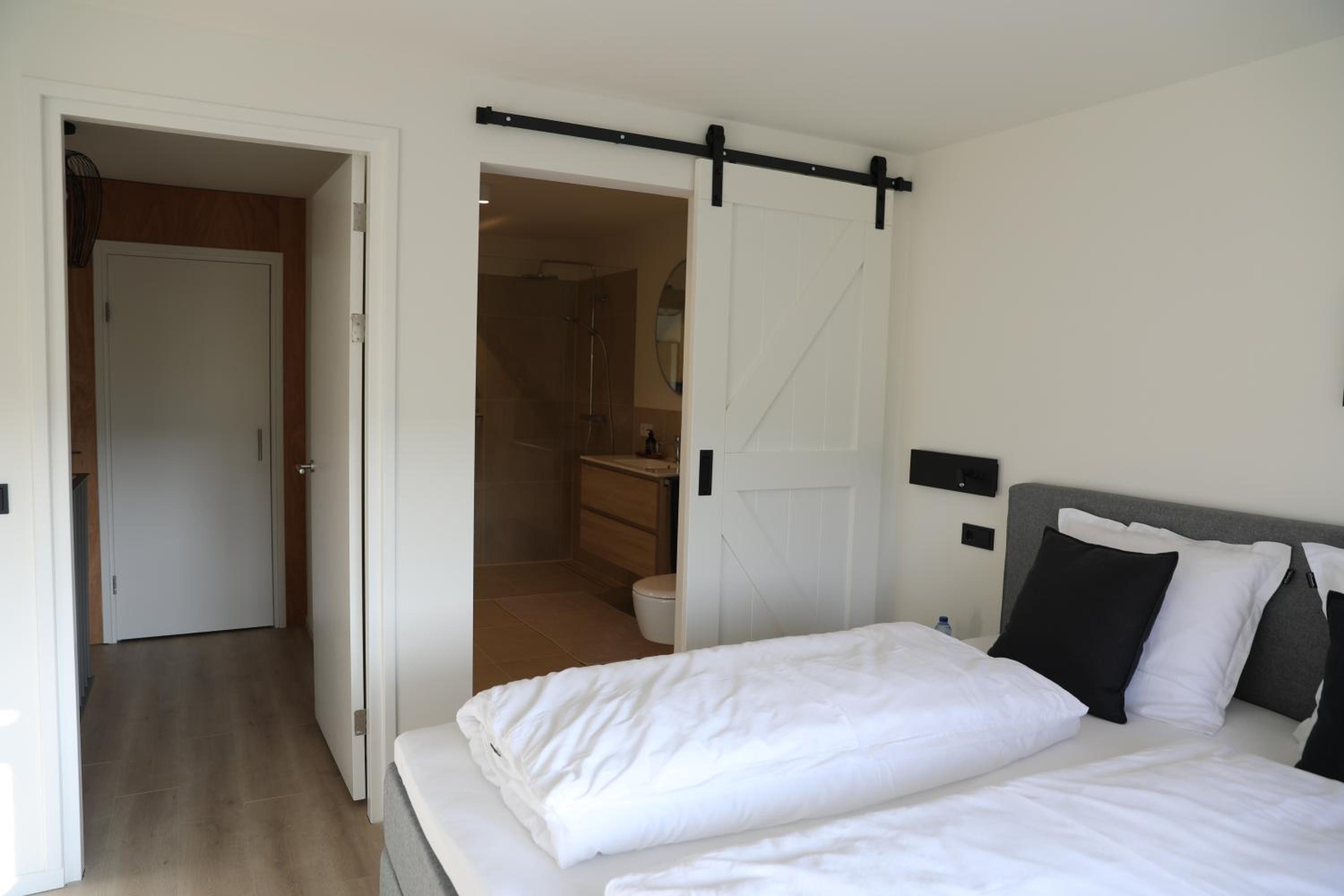 Apartment with Terrace photo 3