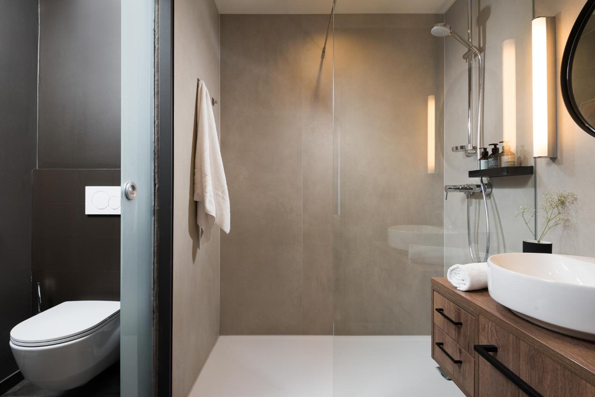 Studio Apartment - Photo 4