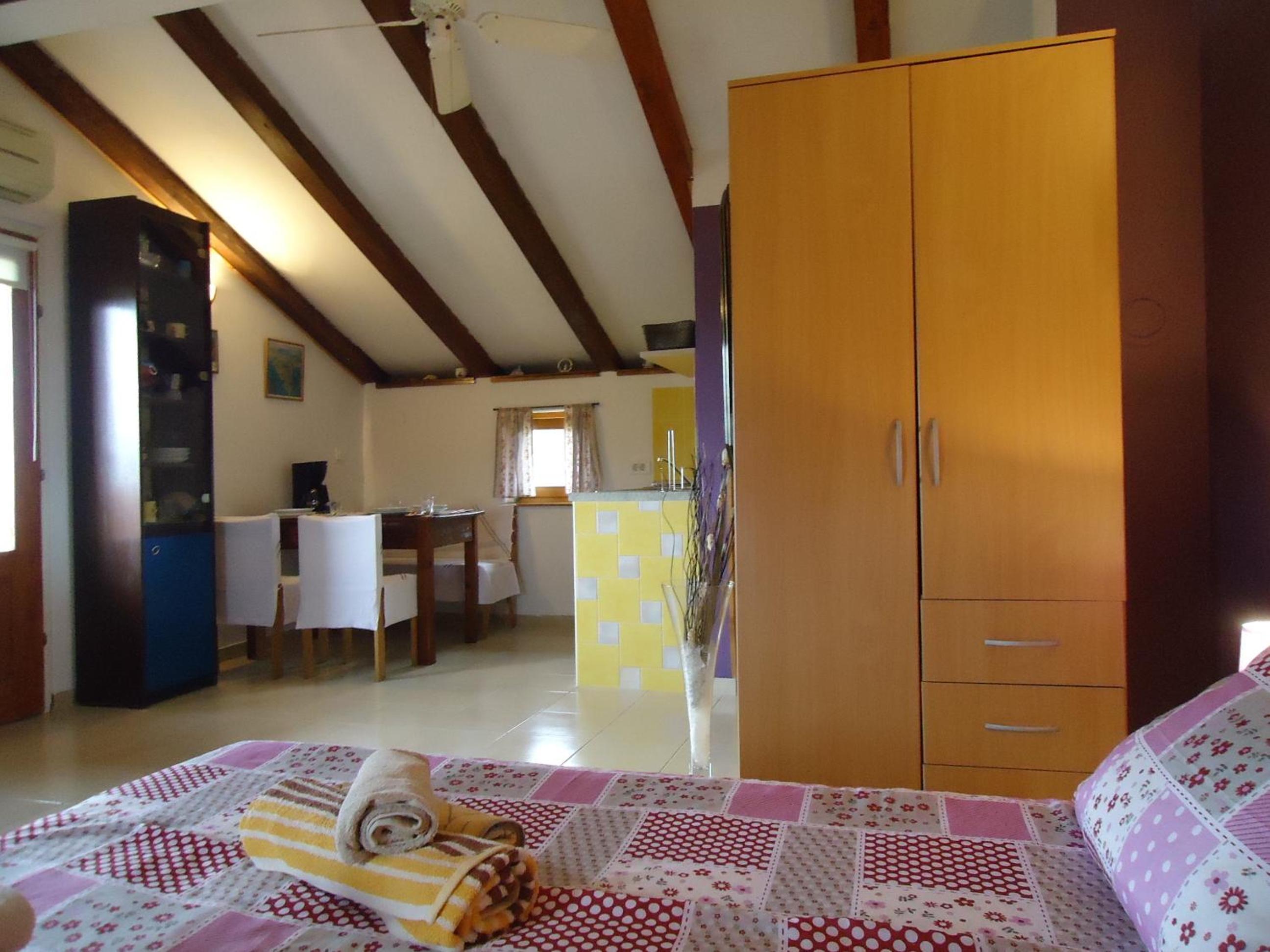Studio Apartment photo 1
