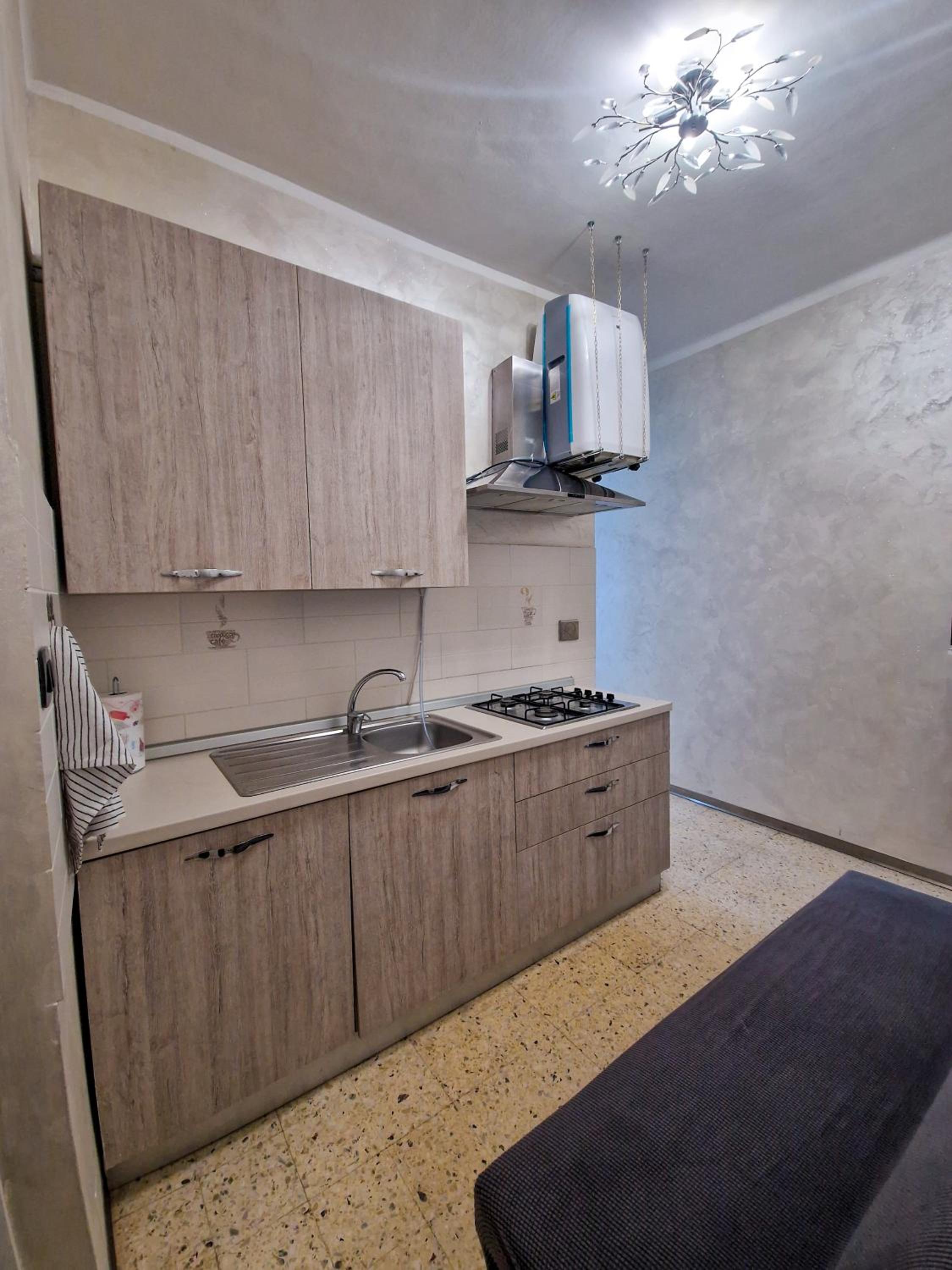 Two-Bedroom Apartment - Photo 22