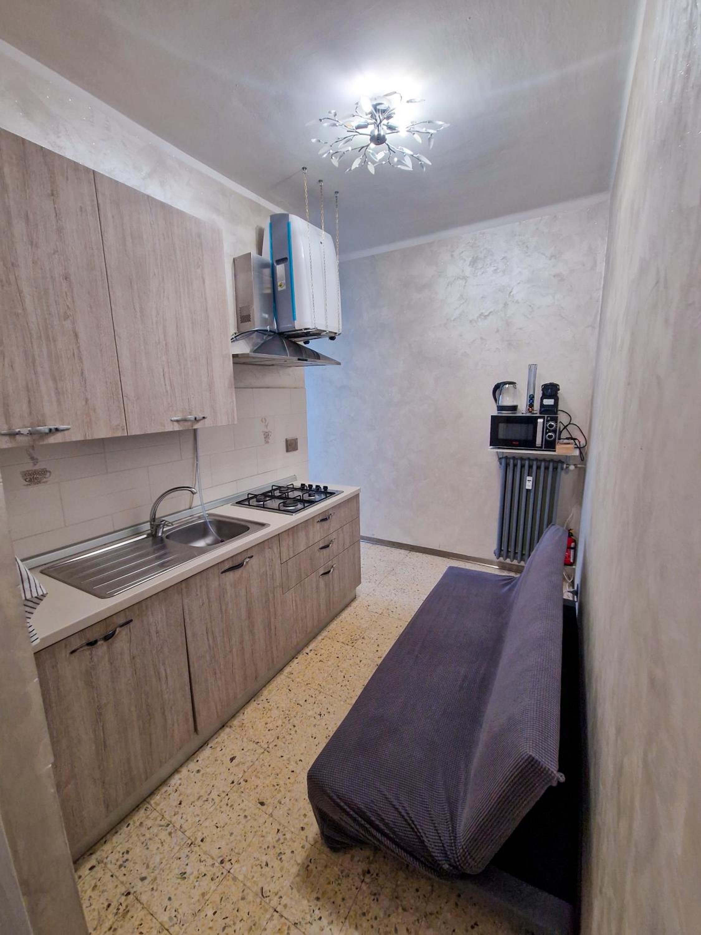 Two-Bedroom Apartment - Photo 11