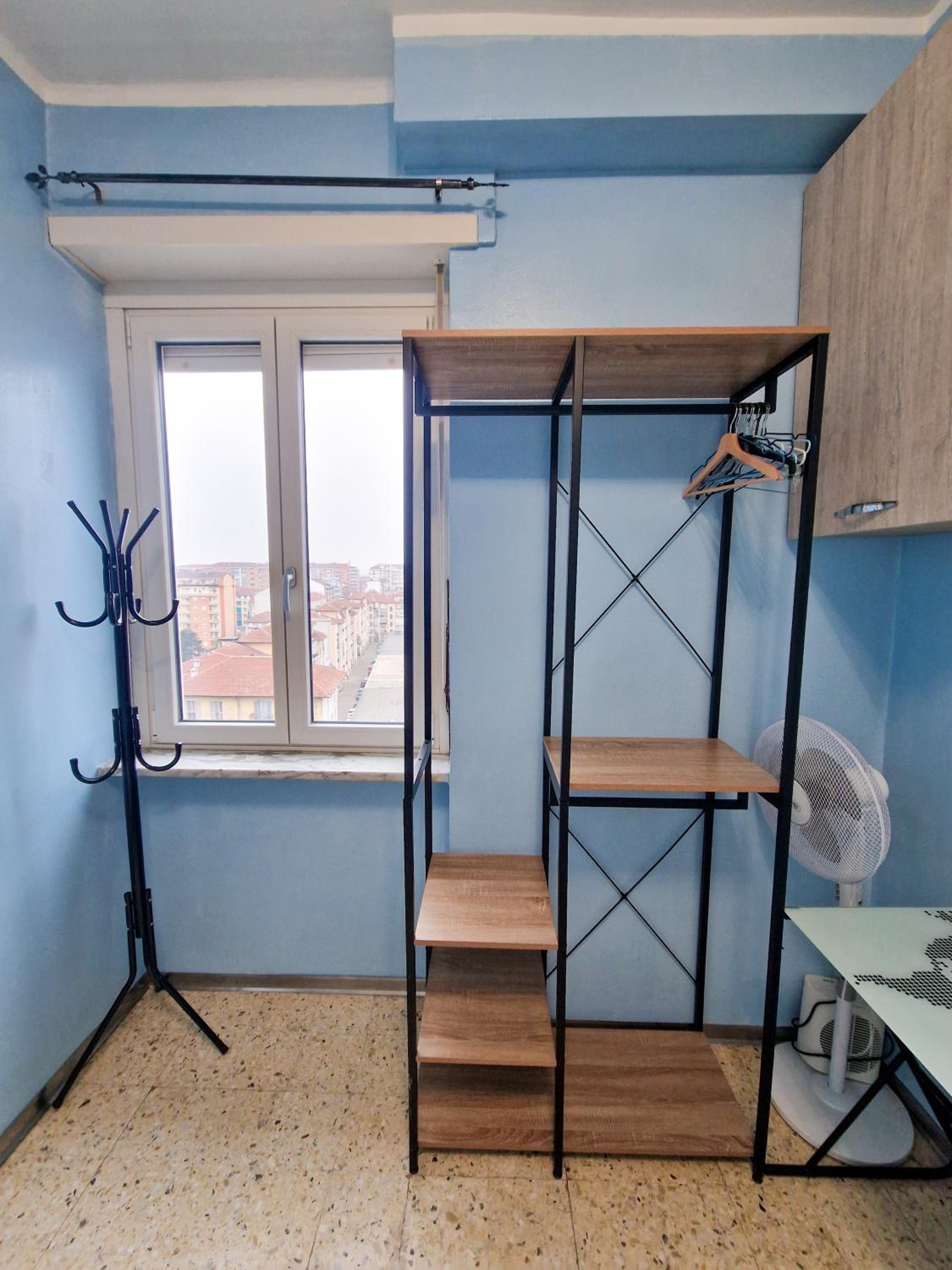 Two-Bedroom Apartment - Photo 31
