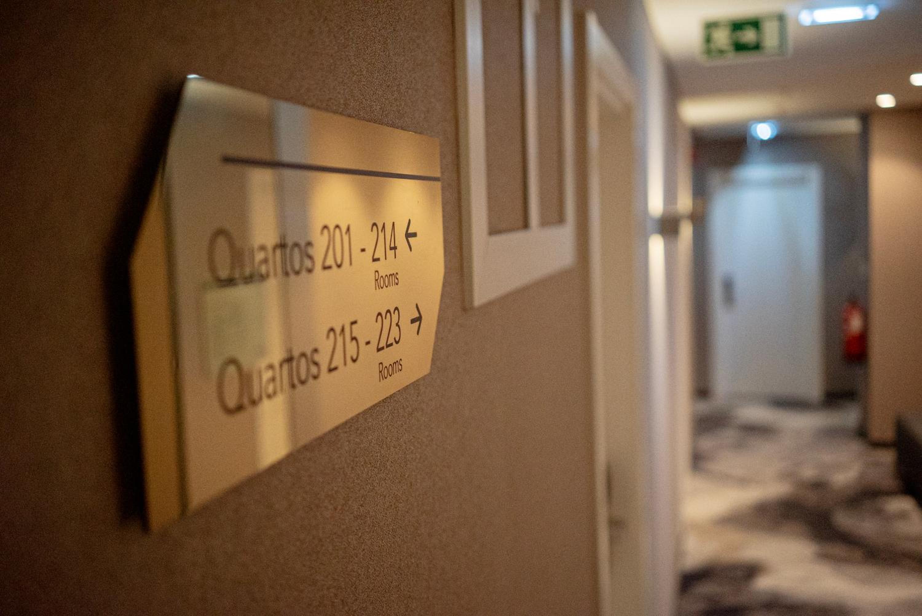 Standard Double or Twin Room - Photo 7